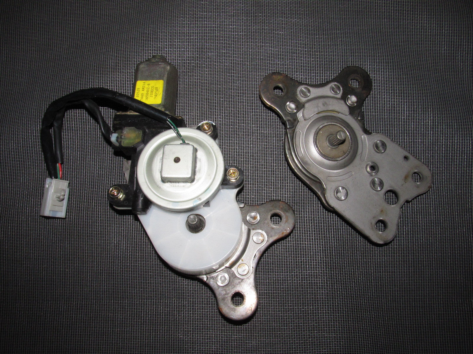 03-04 Infiniti G35 Sedan OEM Power Seat Recliner And Motor - Front Left