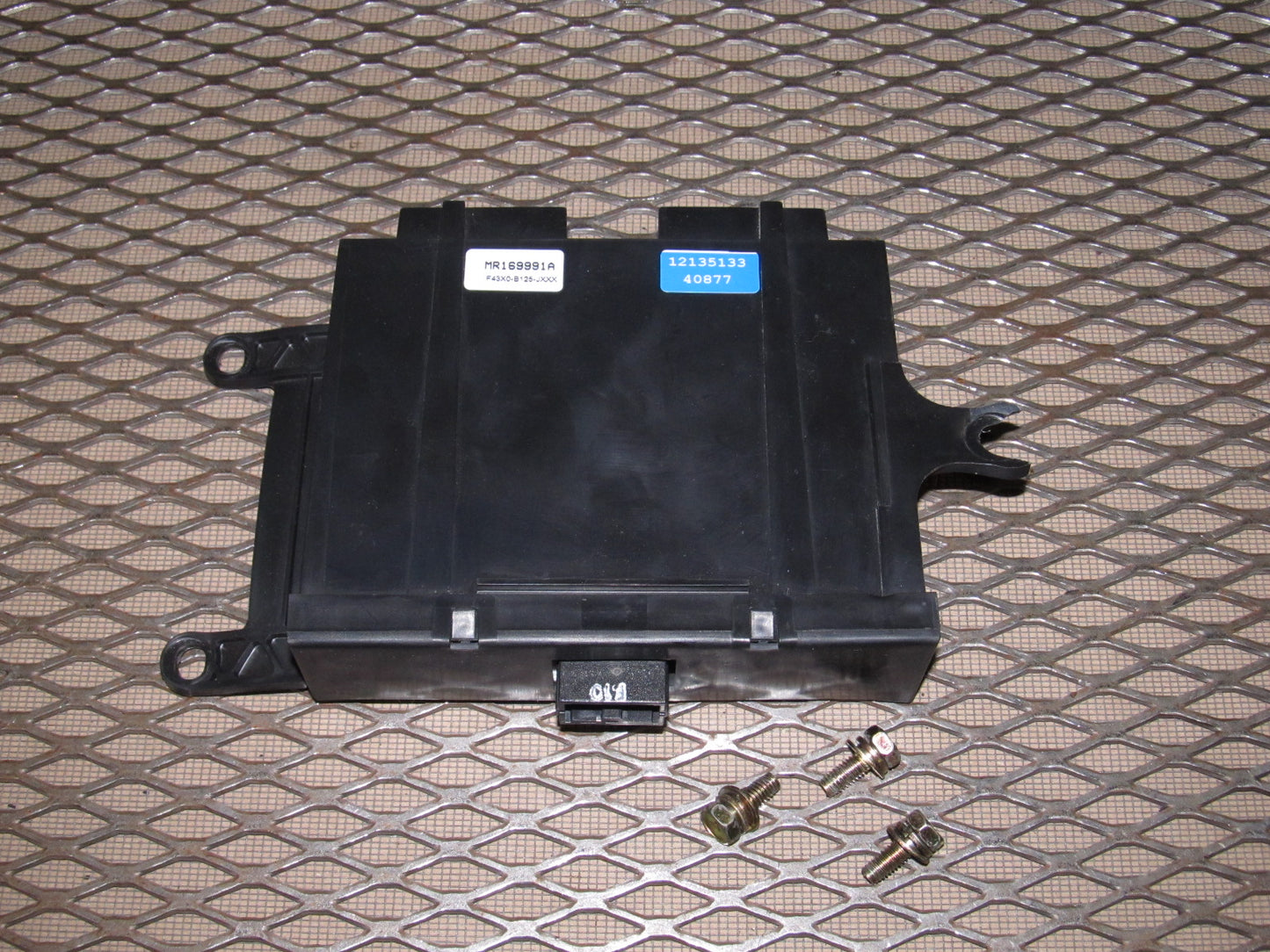 97 98 99 Mitsubishi Eclipse OEM Convertible Top Computer Module MR169991A