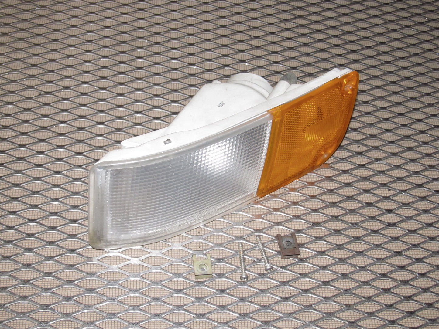 90 91 92 93 94 95 96 Nissan 300zx Front Turn Signal Light - Left