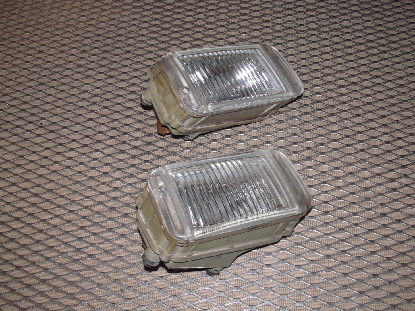 90 91 92 93 94 95 96 Nissan 300zx OEM Fog Light