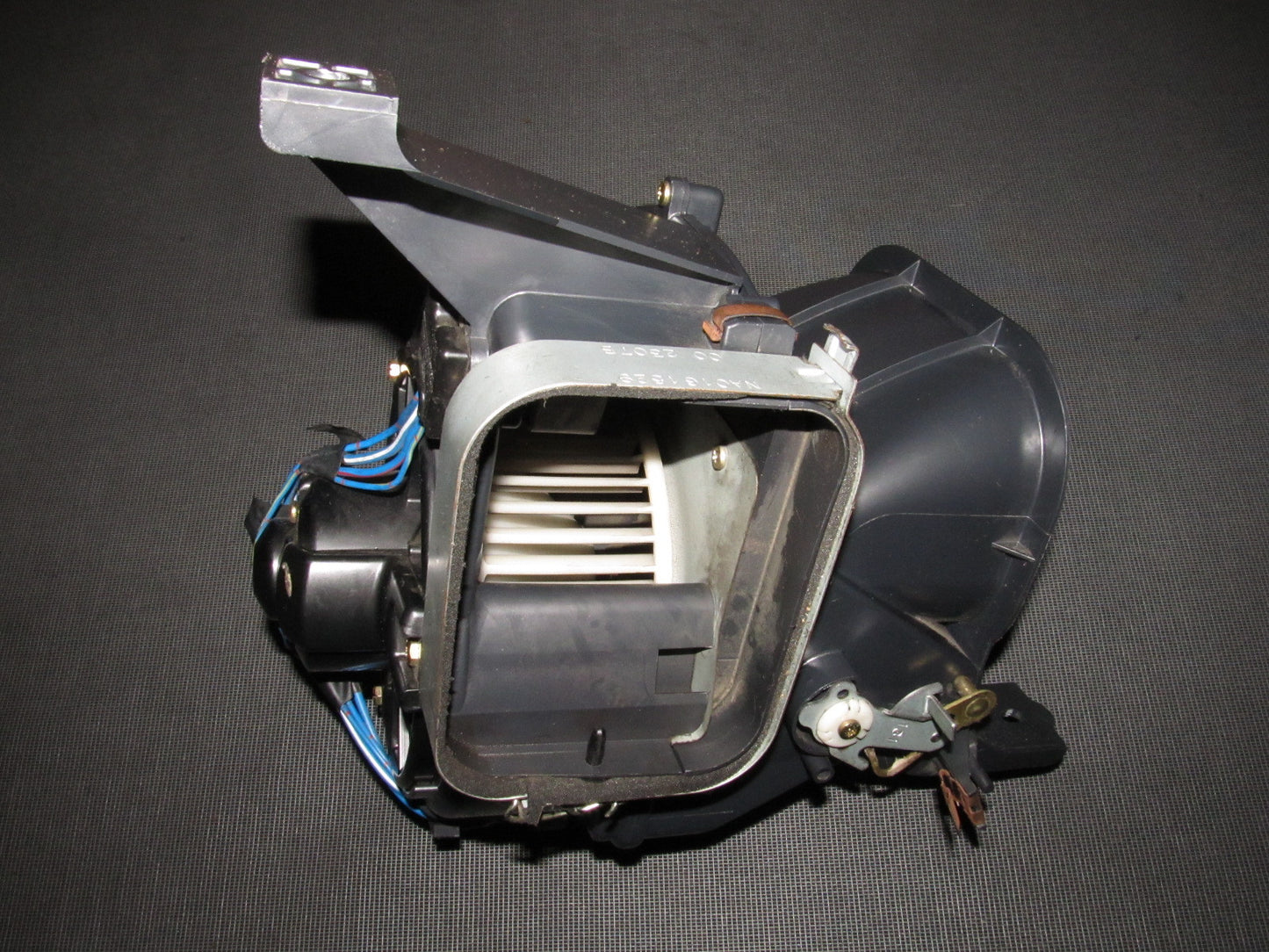 90 91 92 93 Mazda Miata OEM Heater Blower Box Assembly