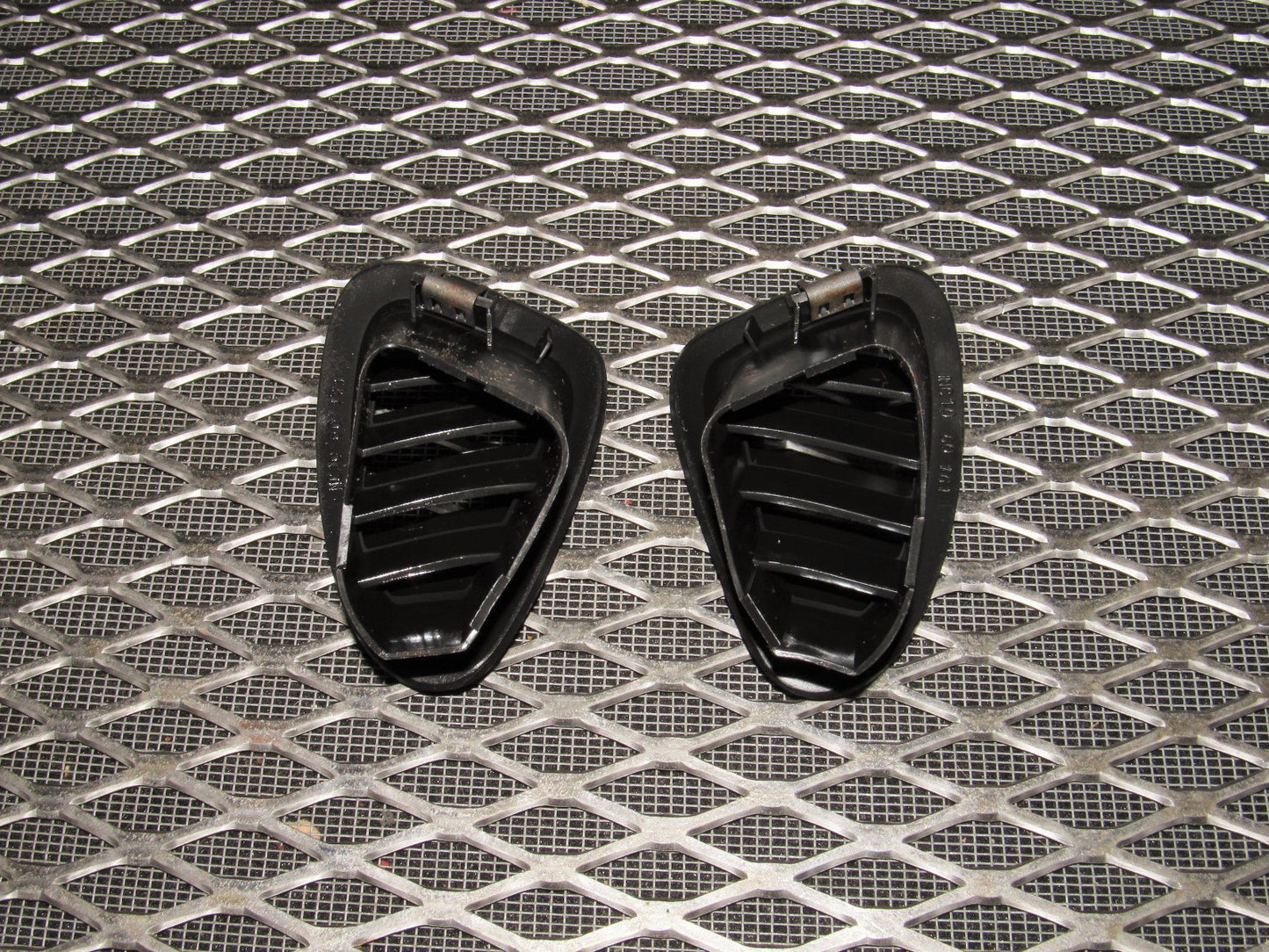 99 00 Mazda Miata OEM Dash Defroster Vent - Set