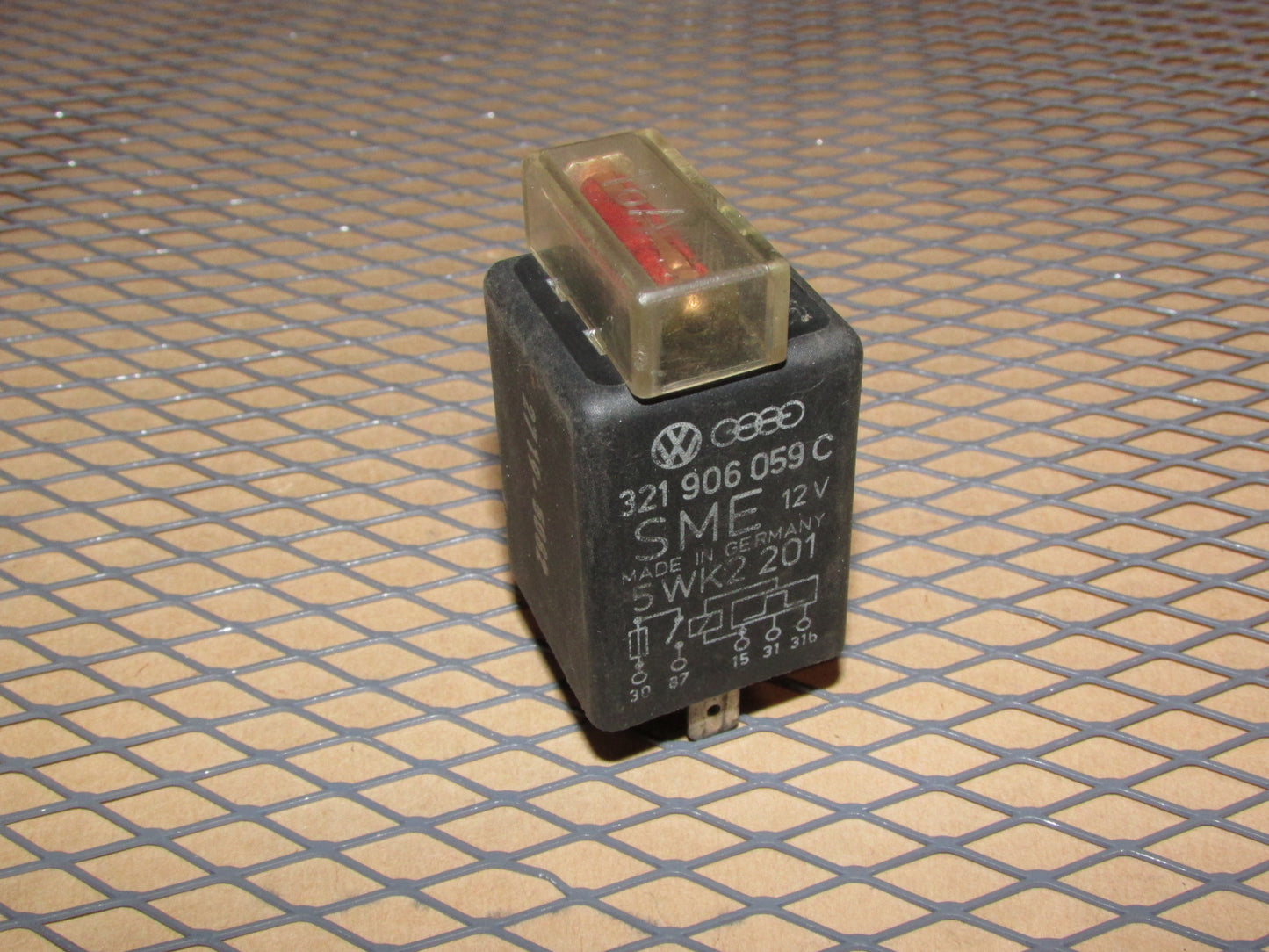 Audi & Volkswagen Relay 321 906 059 C