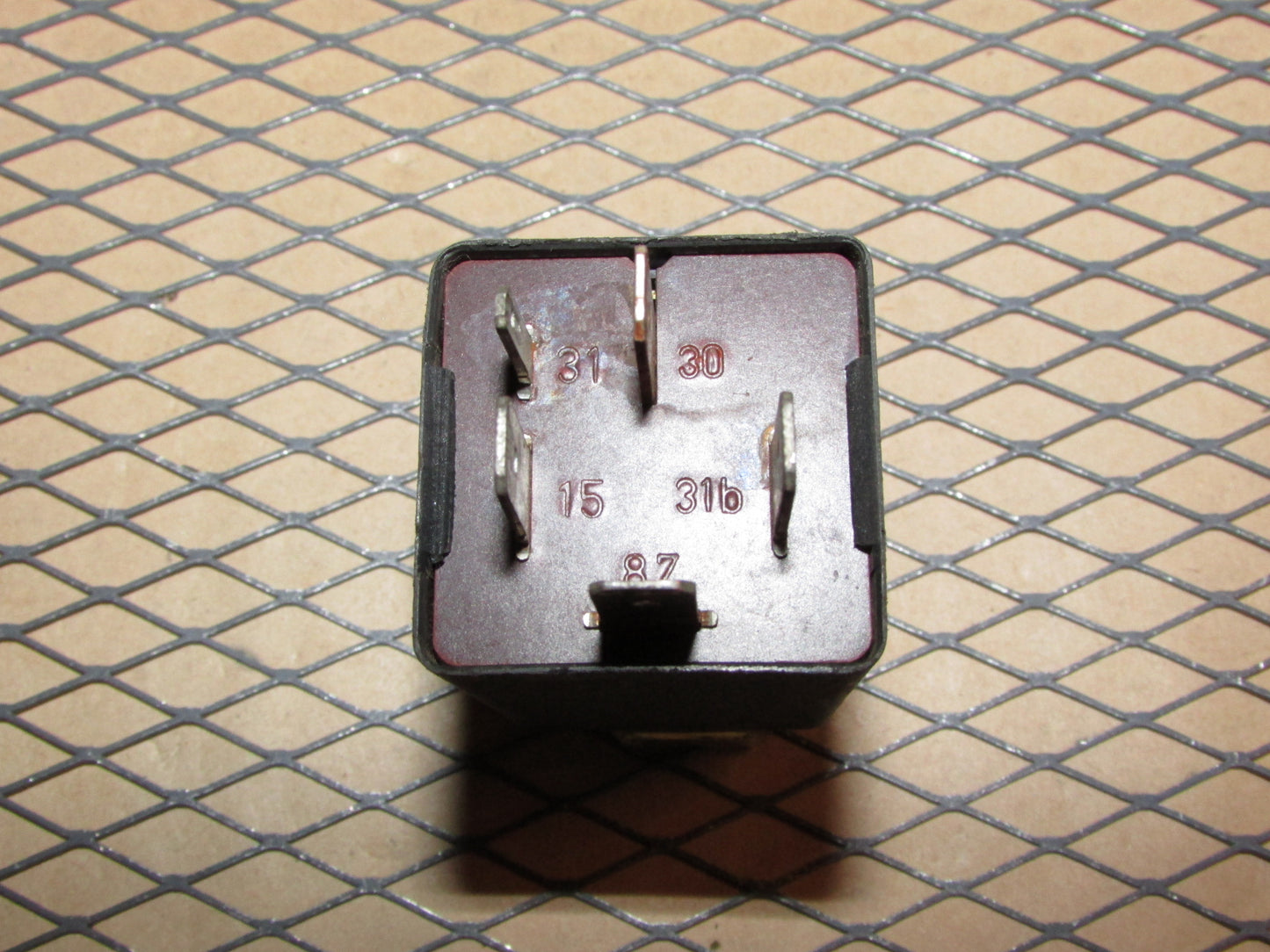 Audi & Volkswagen Relay 321 906 059 C