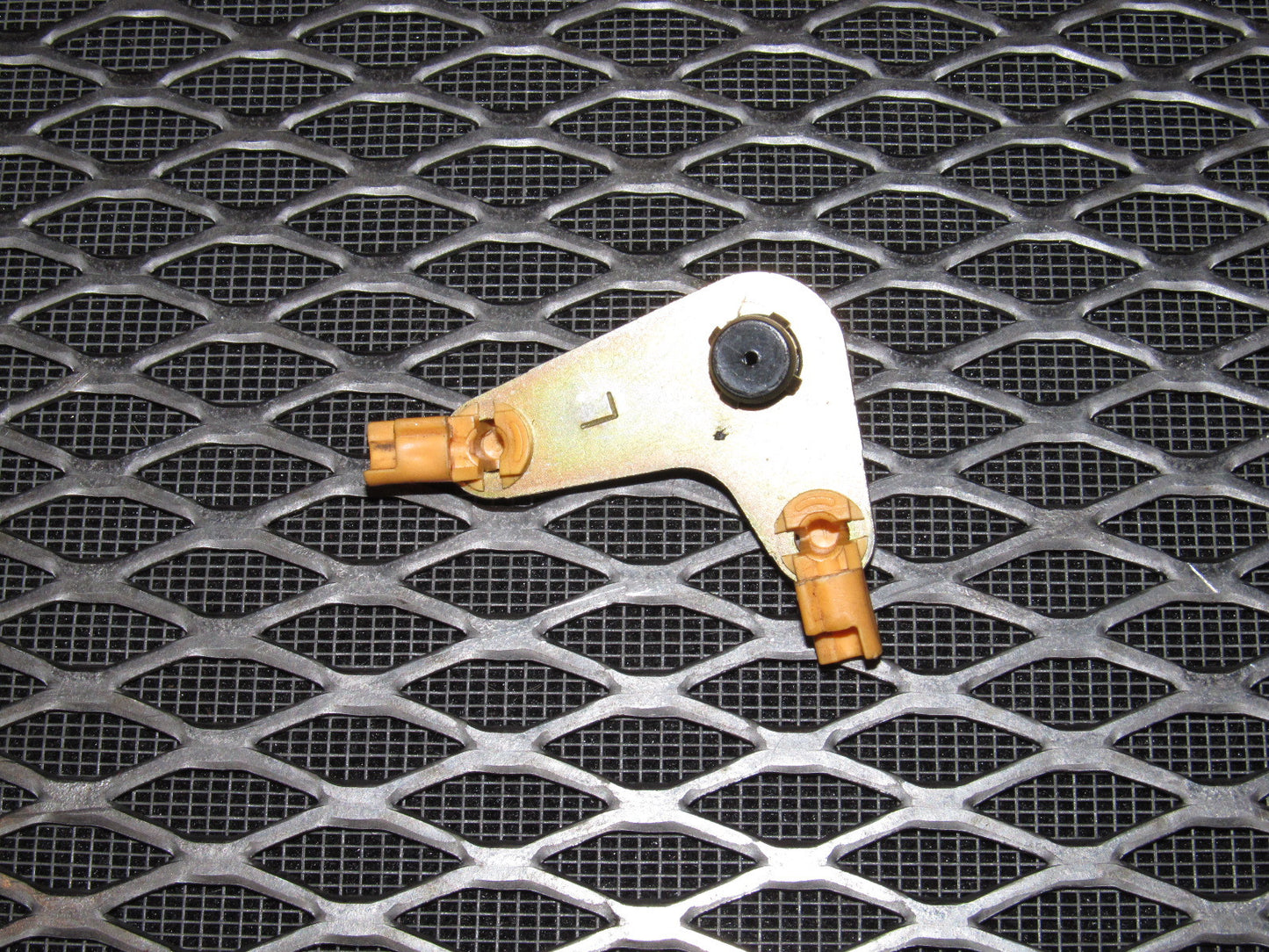 99 00 Mazda Miata OEM Door Latch Handle Linkage Clip - Left Set