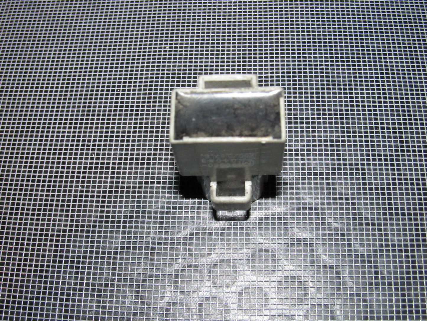 Toyota Celica Ignition Condenser Resistor 90980-04083Toyota Celica Ignition Condenser 90980-04083