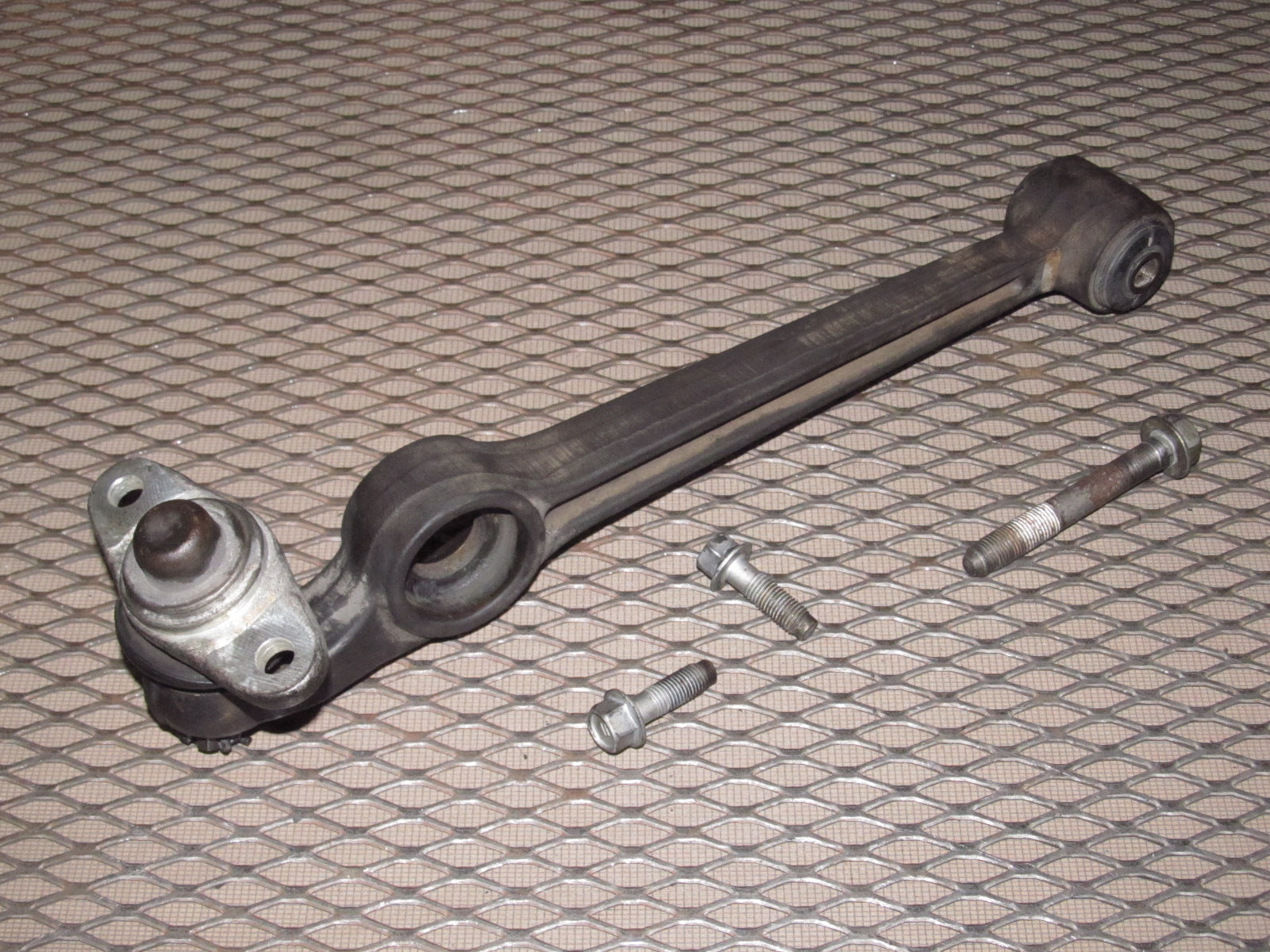 85 86 Toyota MR2 OEM Rear Lower Control Arm - Left – Autopartone.com