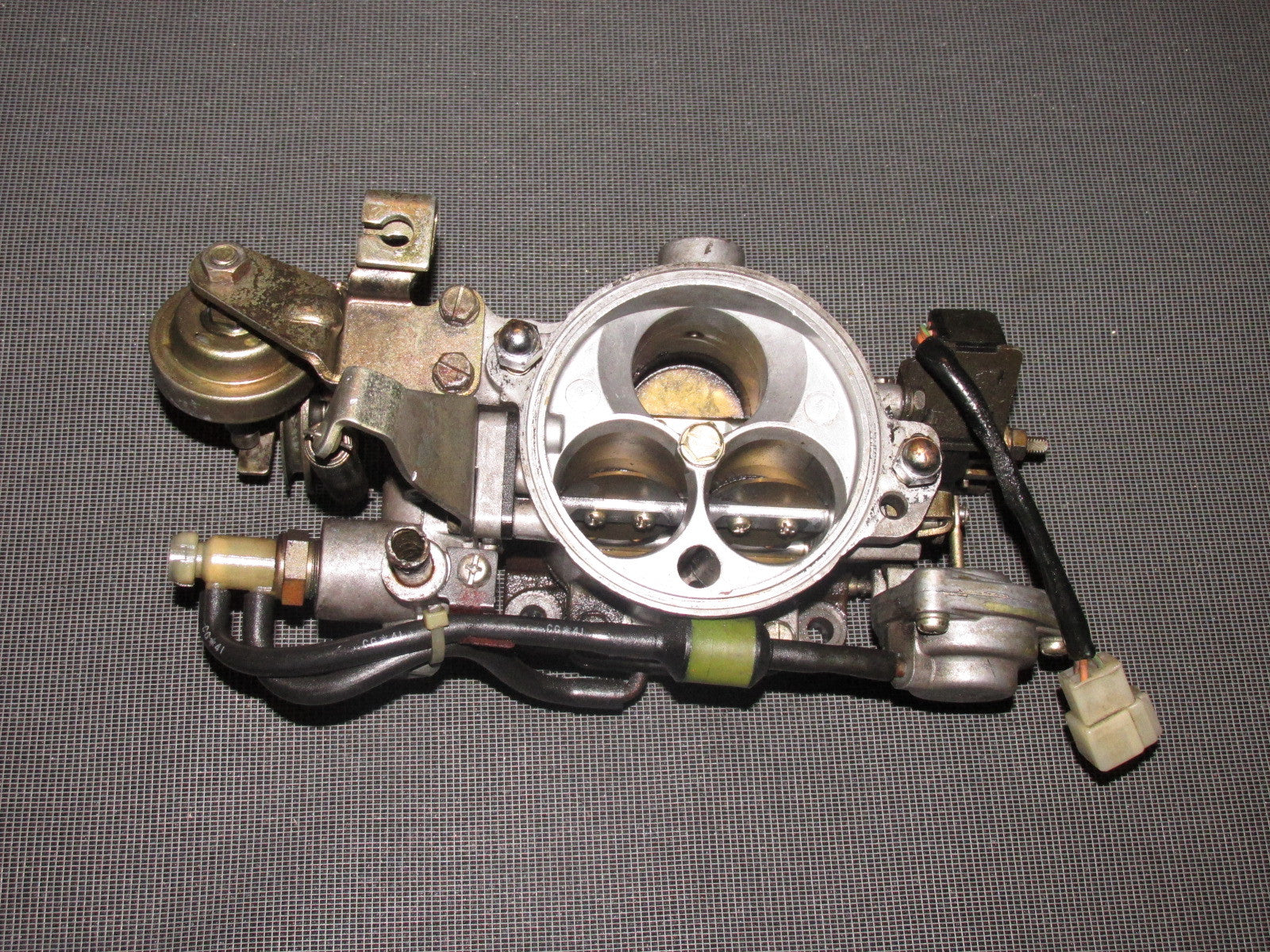 84 85 Mazda RX7 OEM Throttle Body Assembly