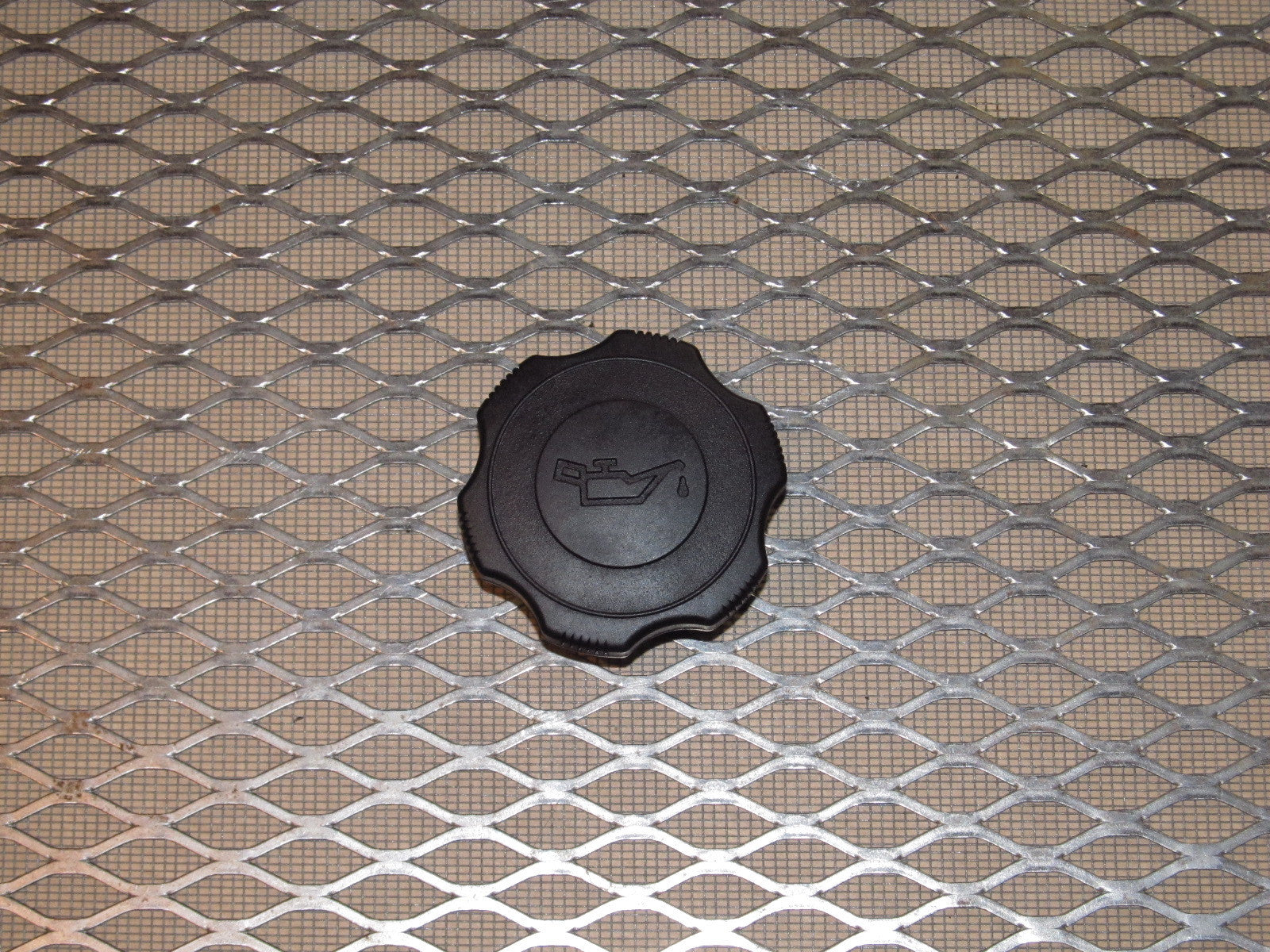 90 91 92 93 Mazda Miata OEM Engine Oil Cap