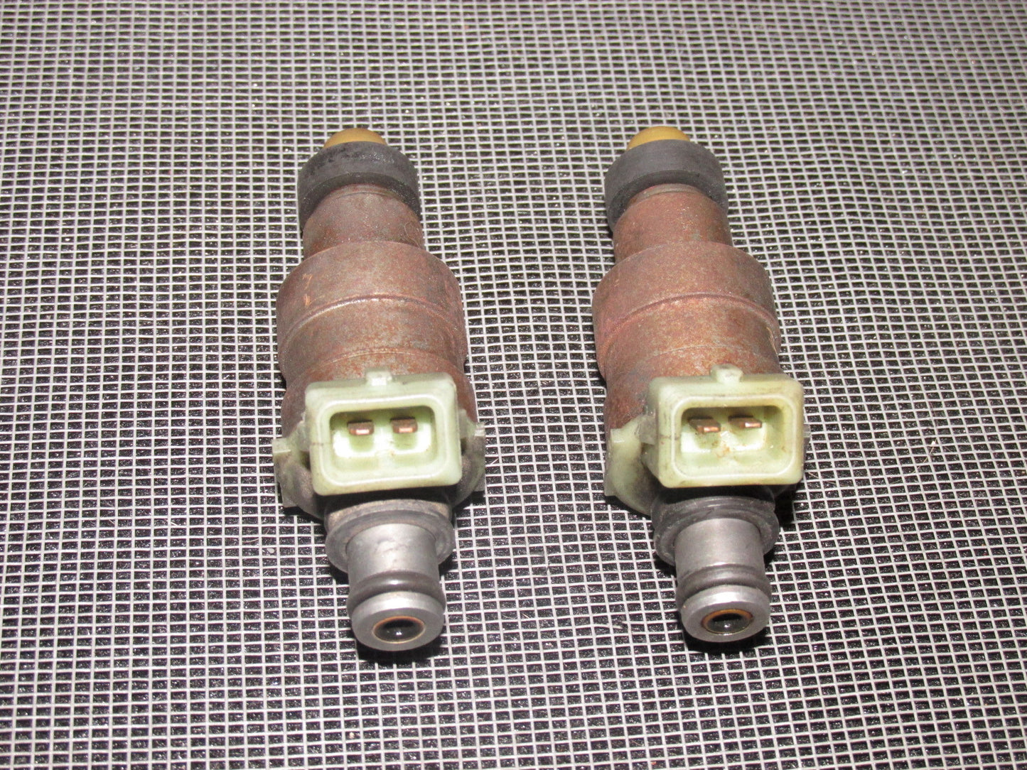 84 85 Mazda RX7 OEM 13B Fuel Injector - Set