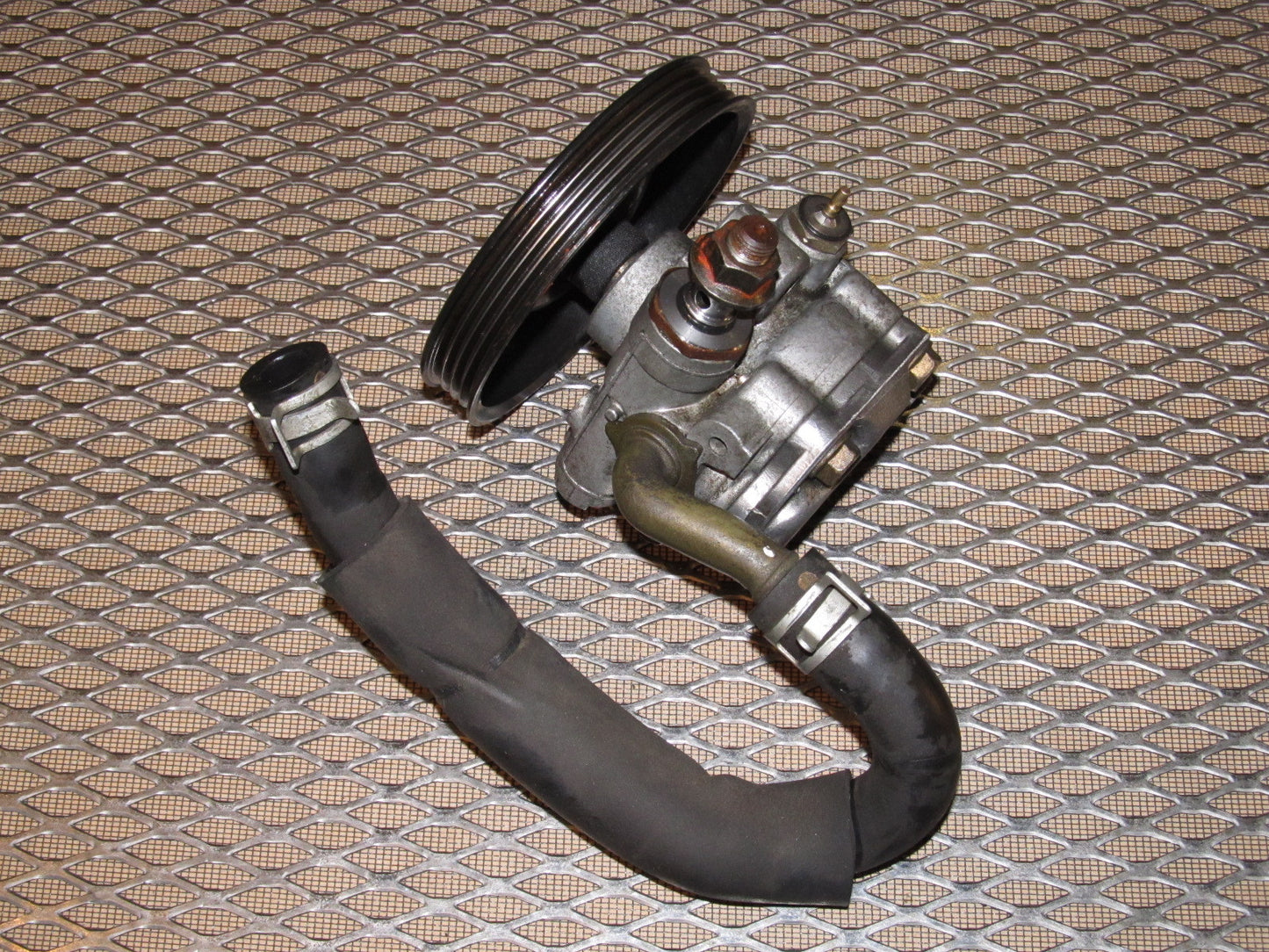 99 00 Mazda Miata OEM Power Steering Pump