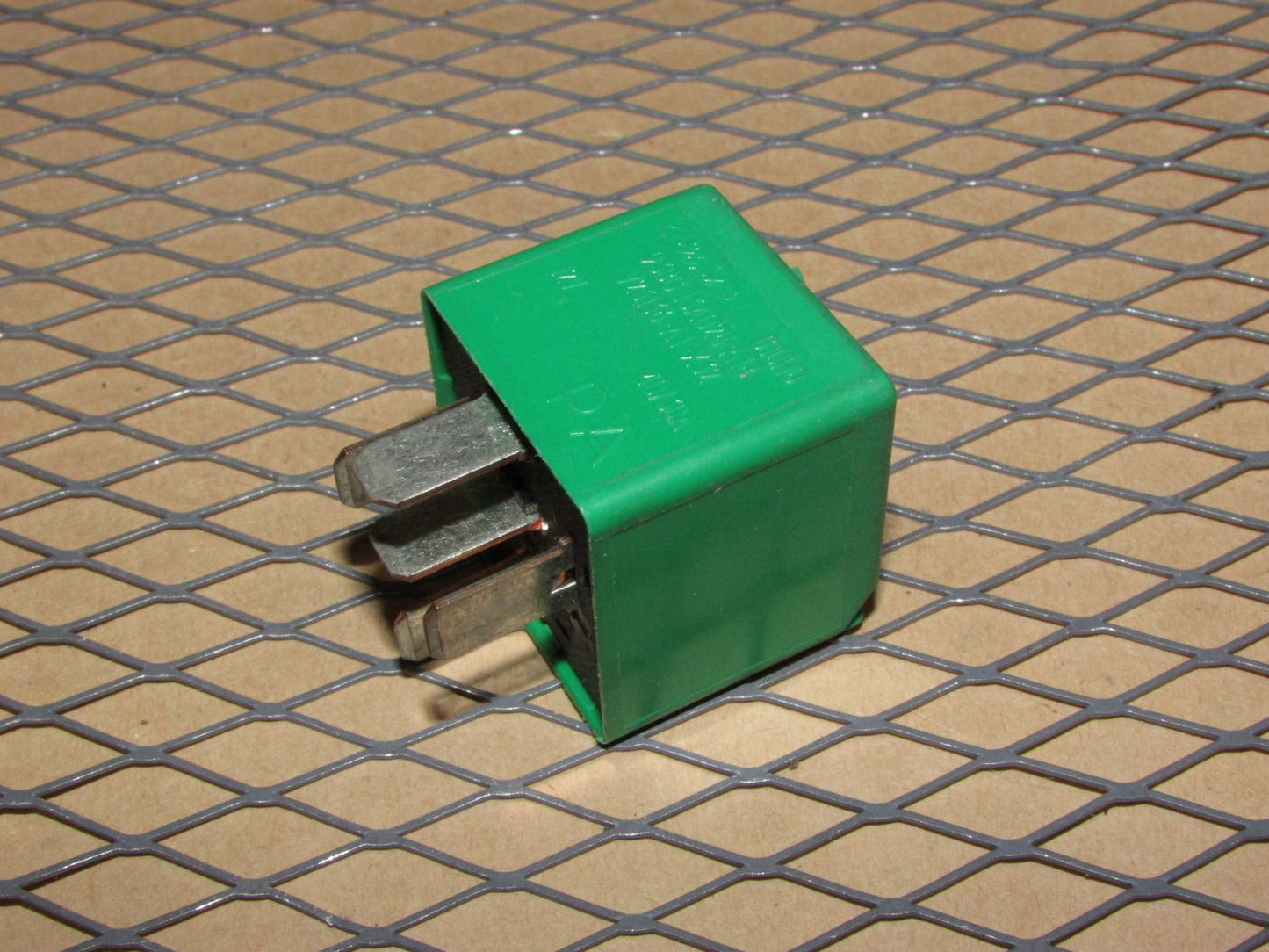 Ford Relay 93BG 13A025 A1B / V23136-A1-X32