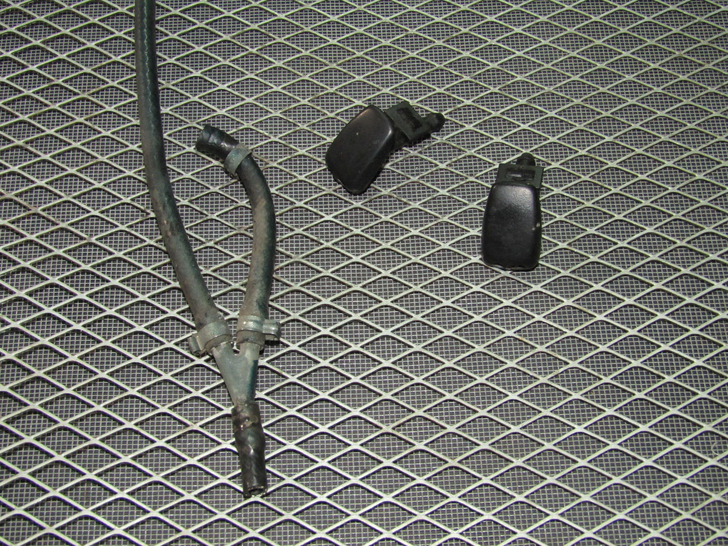 1992-1995 BMW 325 OEM Front Wiper Nozzle