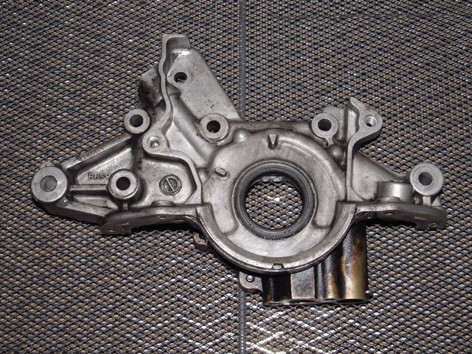 90 91 92 93 Mazda Miata OEM Engine Oil Pump