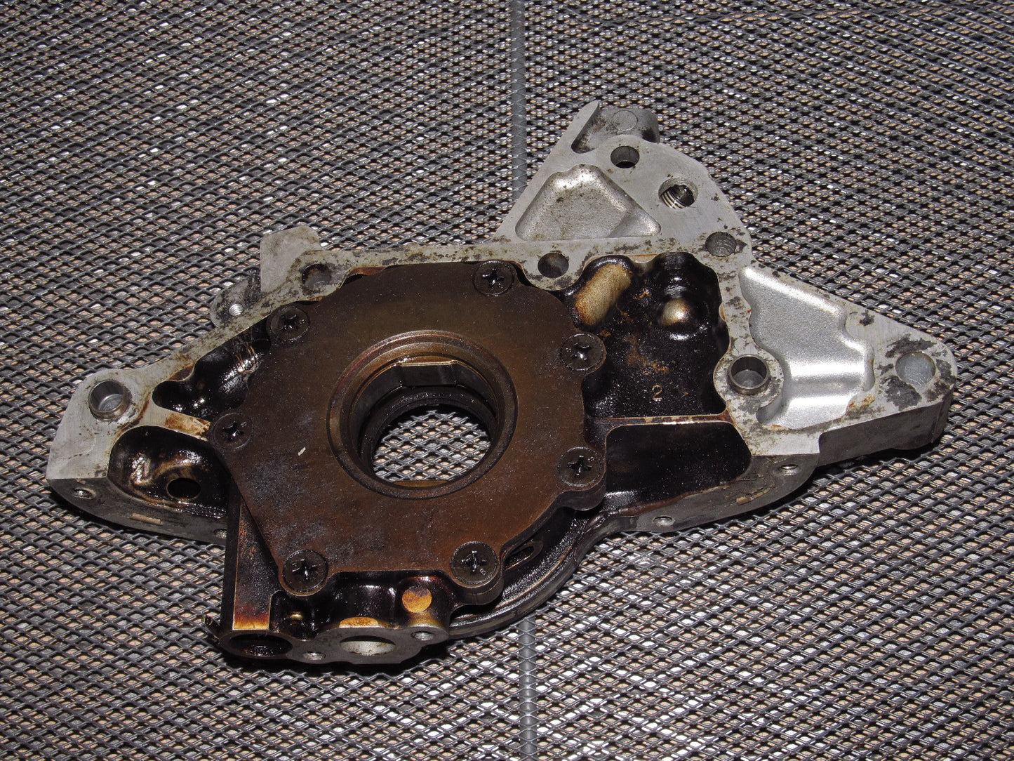 90 91 92 93 Mazda Miata OEM Engine Oil Pump