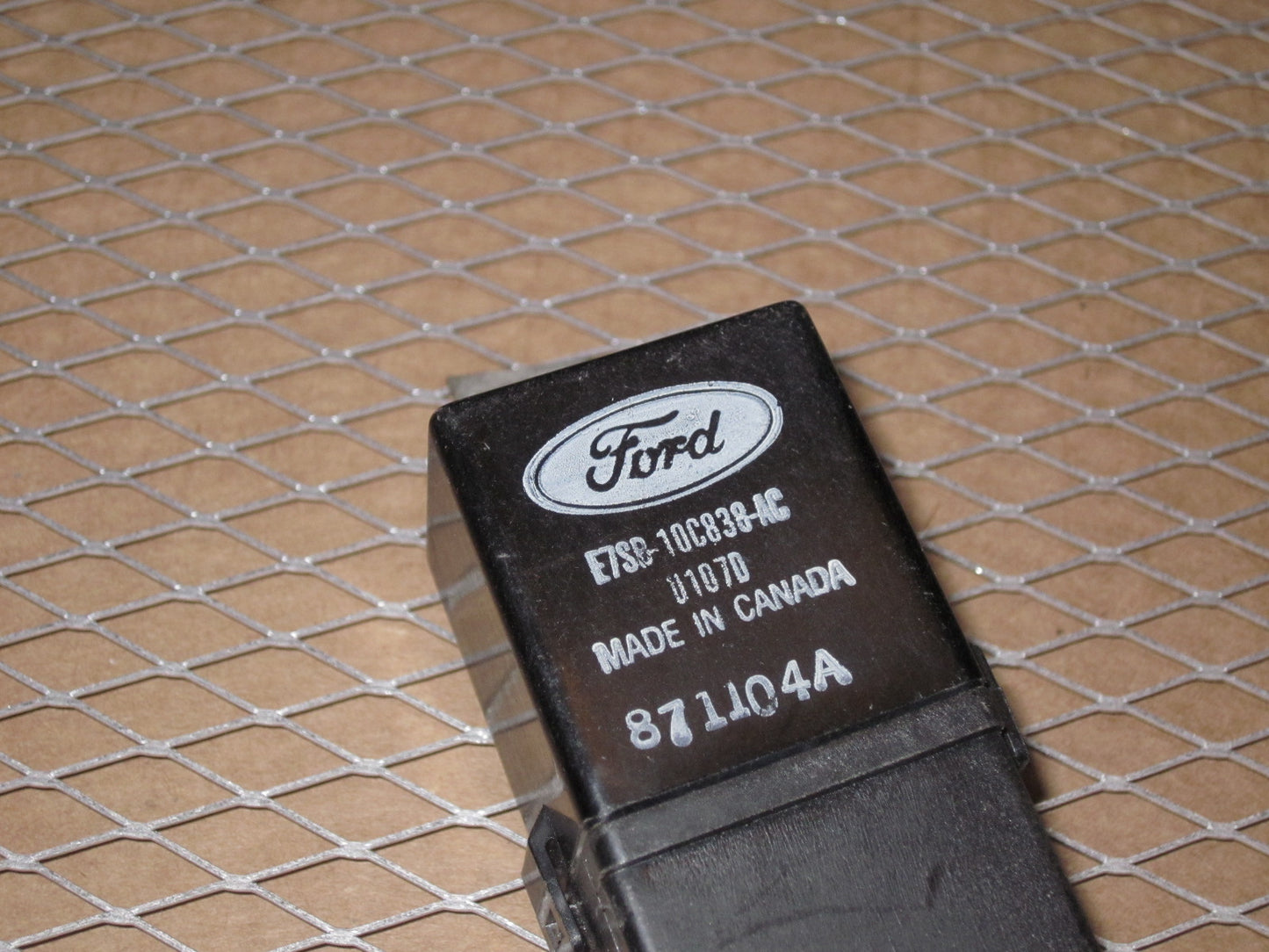 Ford Relay E7SB-10C838-AC