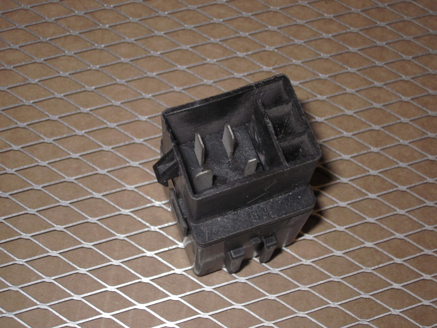 Ford Relay E45B-6C625-A2C