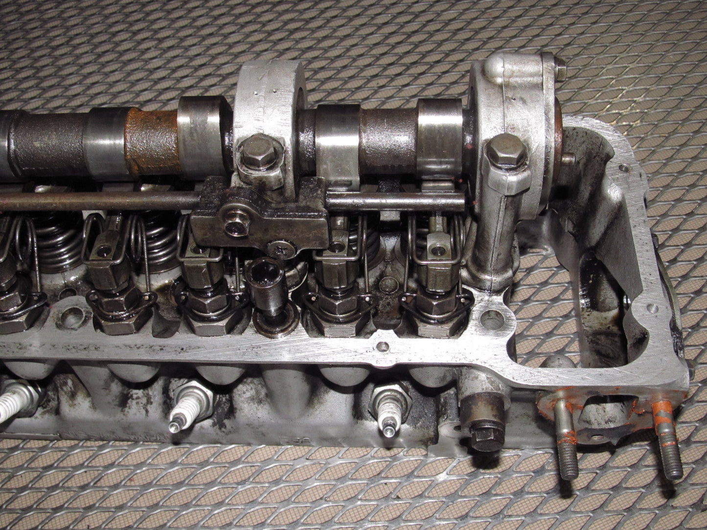 72 73 Datsun 240z OEM Engine 2.4 I6 Cylinder Head - E88