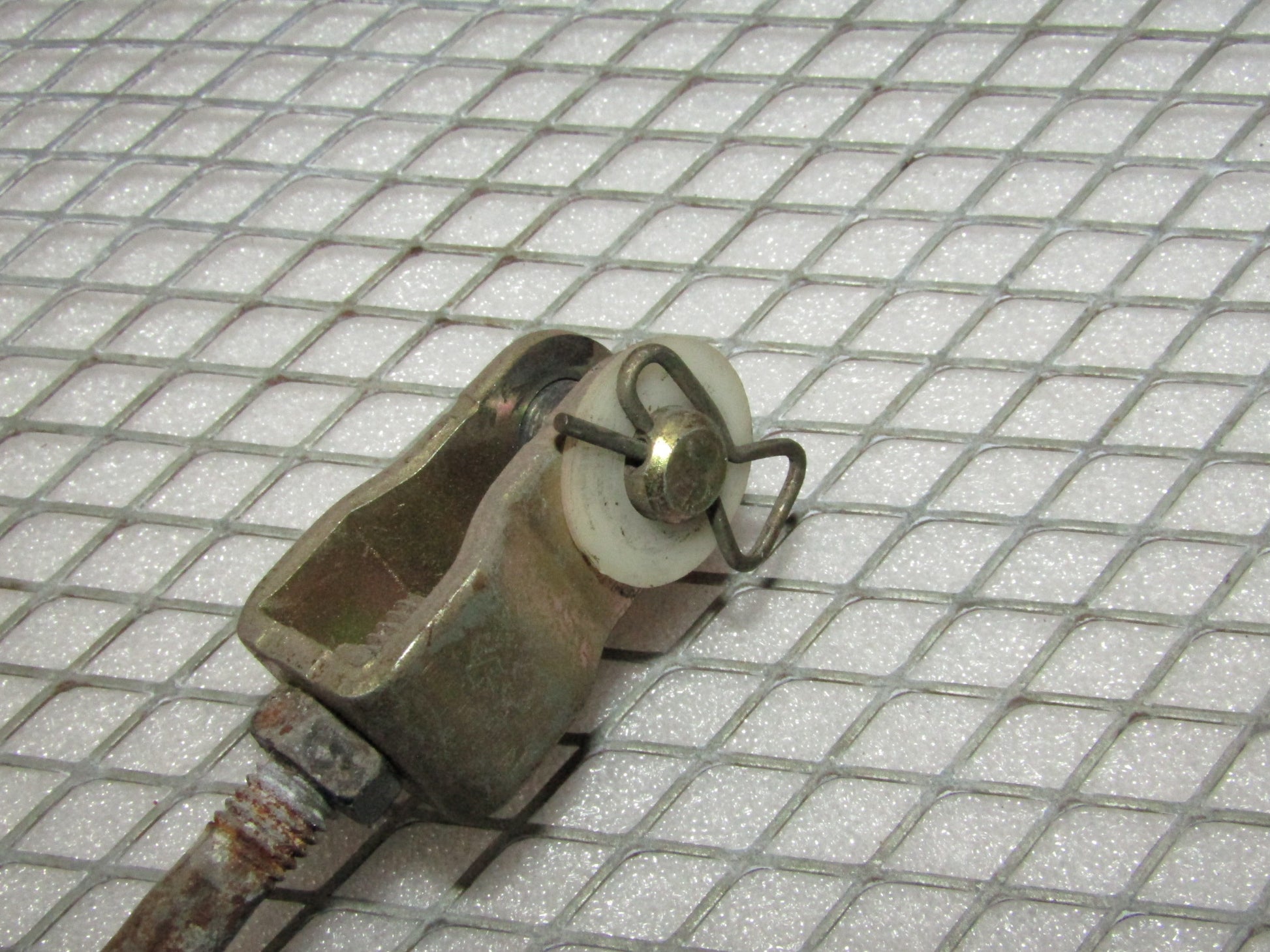 94 95 96 Mitsubishi 3000GT OEM Master Clutch Cylinder Lock Clip & Pin