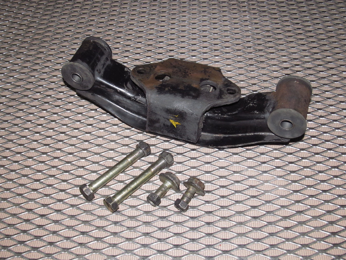 72 73 Datsun 240z OEM A/T Transmission Mount & Bracket