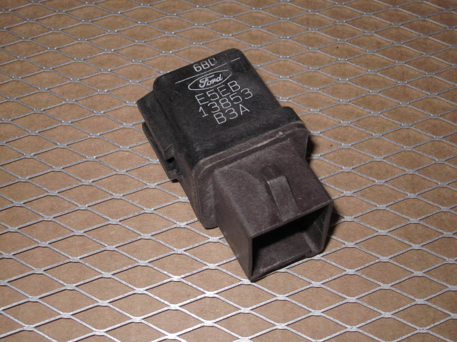 Ford Relay E5EB 13853 B3A