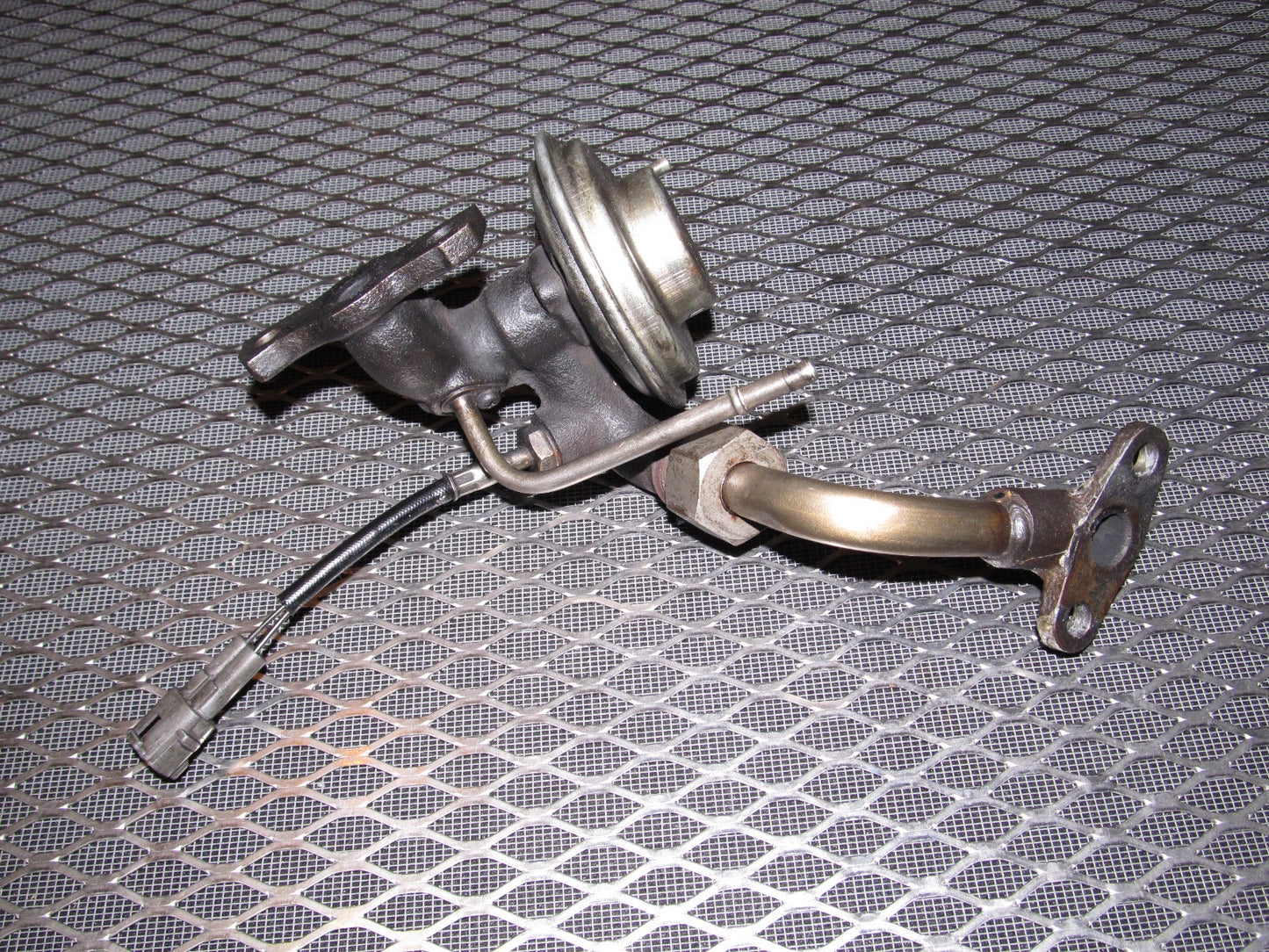 89 90 91 92 Toyota Supra 7M-GE EGR Valve