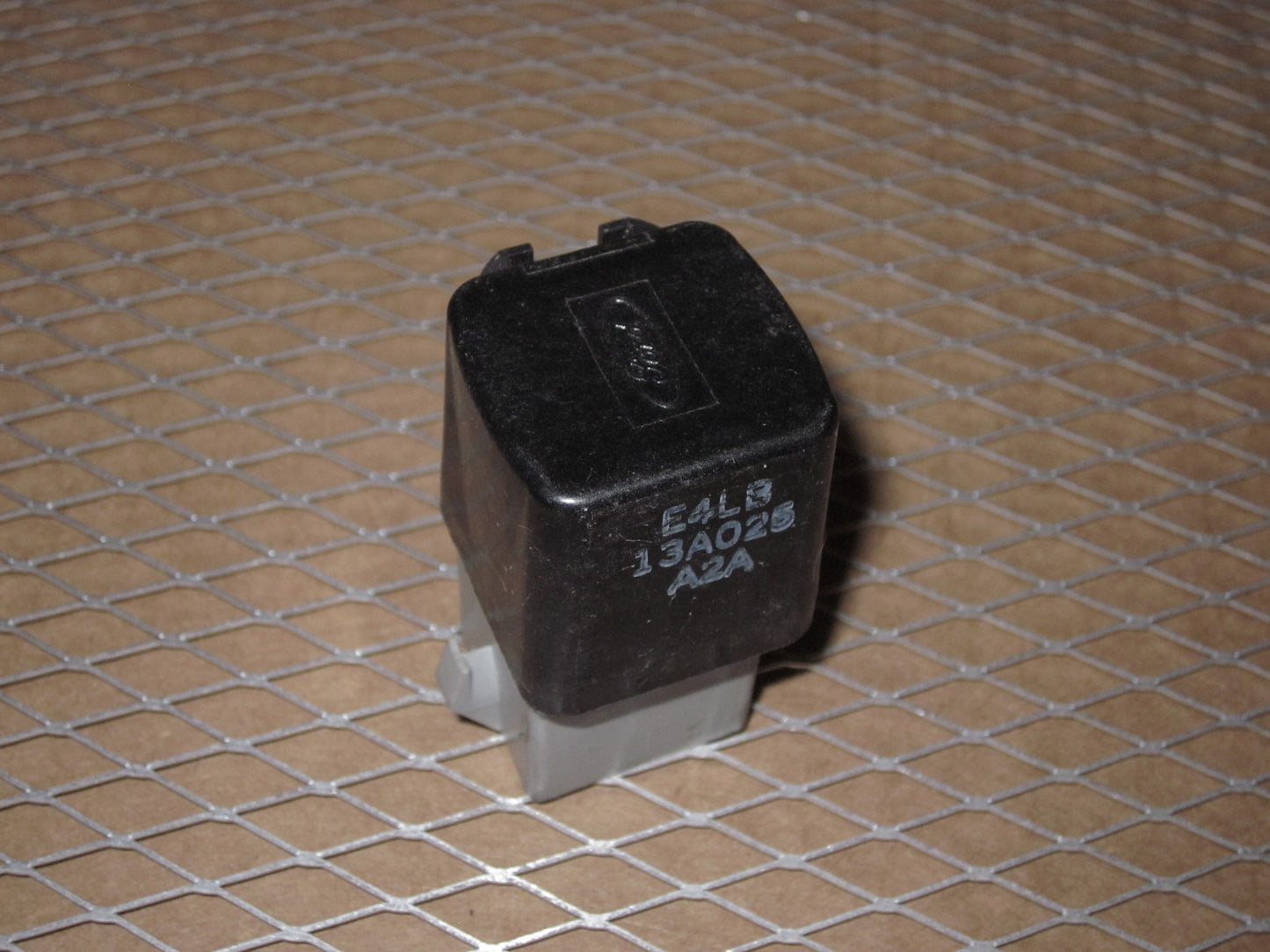 Ford Relay E4LB 13A025 A2A