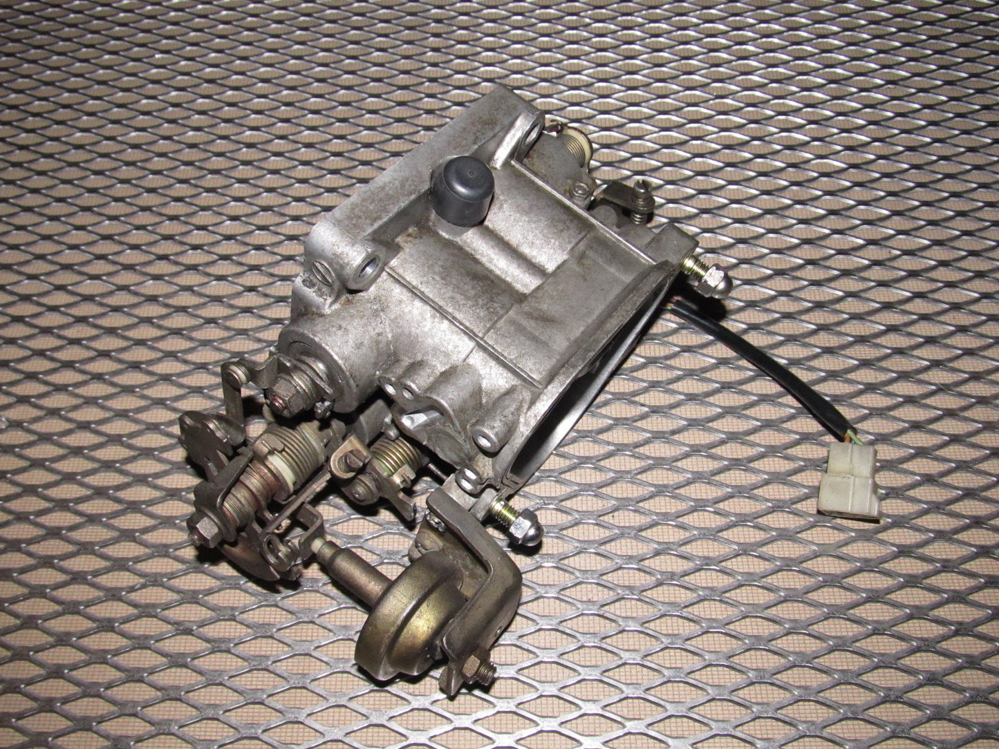 86 87 88 Mazda RX7 OEM Throttle Body - M/T N/A