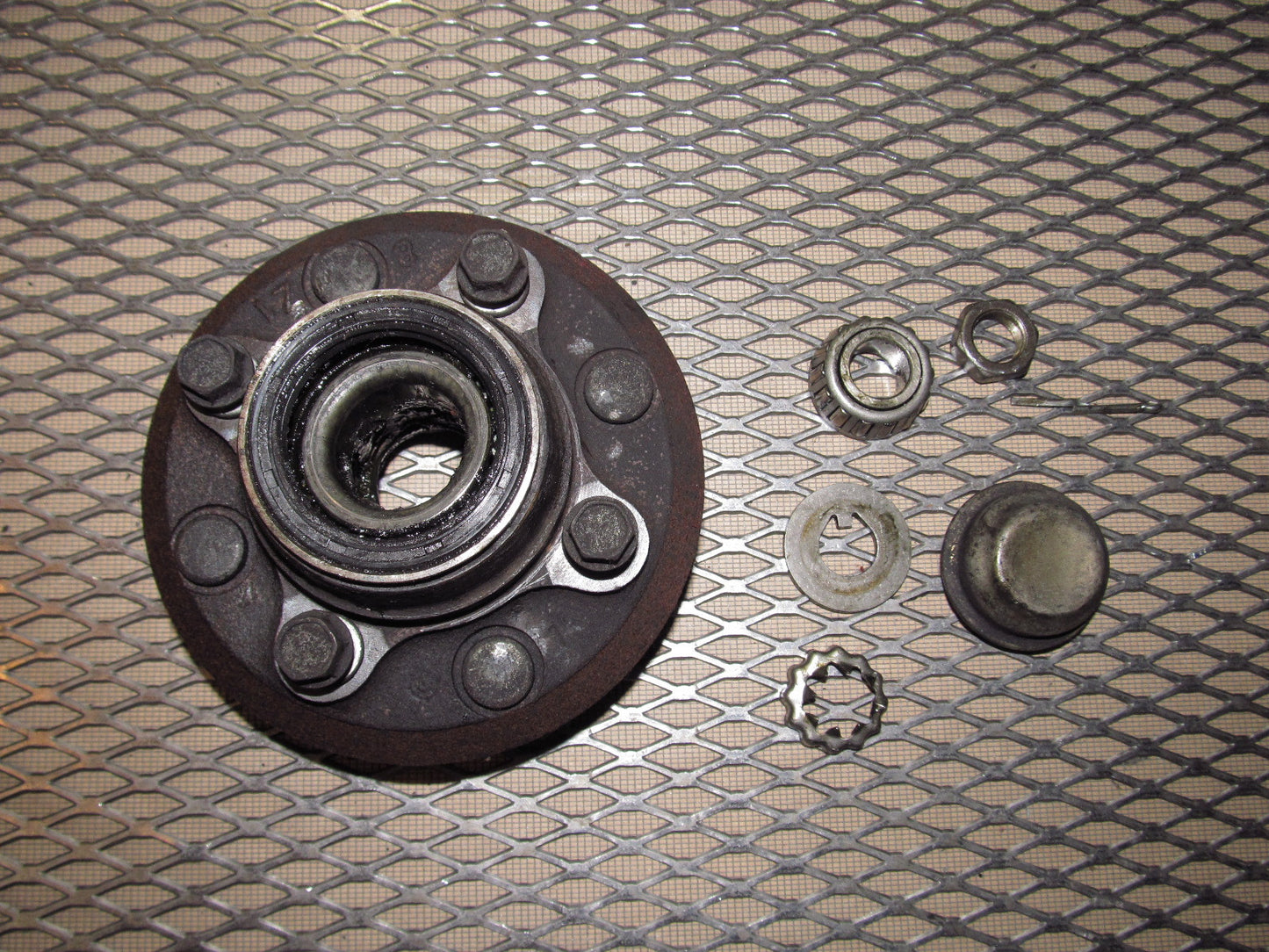 79 80 Datsun 280zx OEM Front Wheel Hub & Bearing