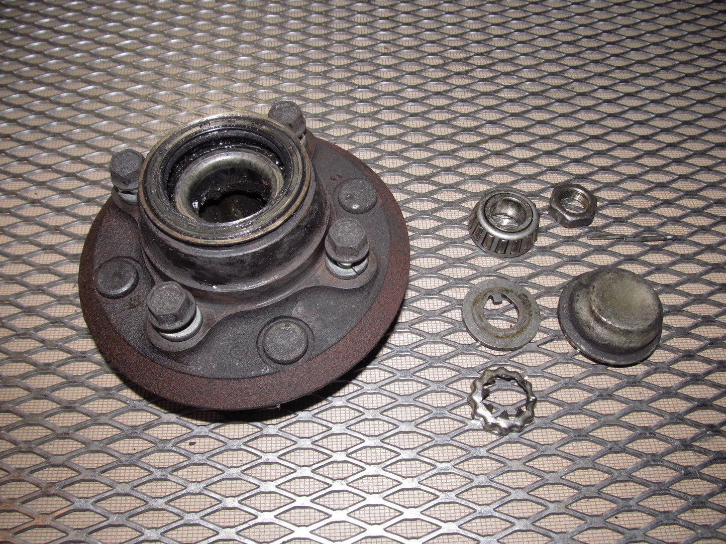 79 80 Datsun 280zx OEM Front Wheel Hub & Bearing