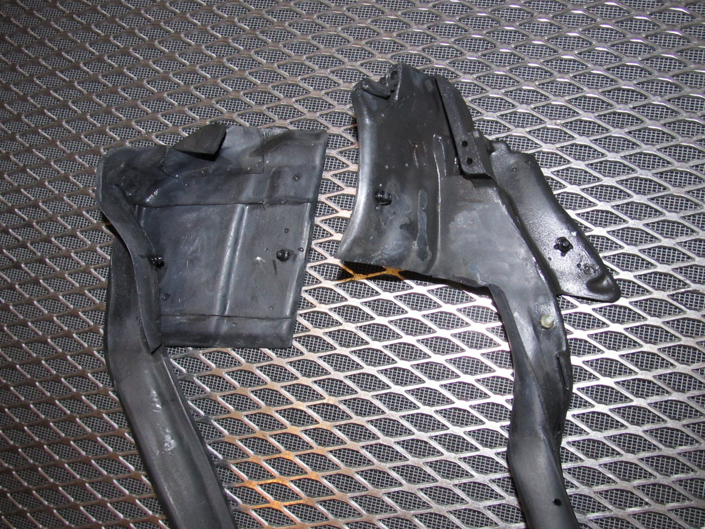 94 95 96 97 Mitsubishi 3000GT OEM Door Weather Stripping - Left