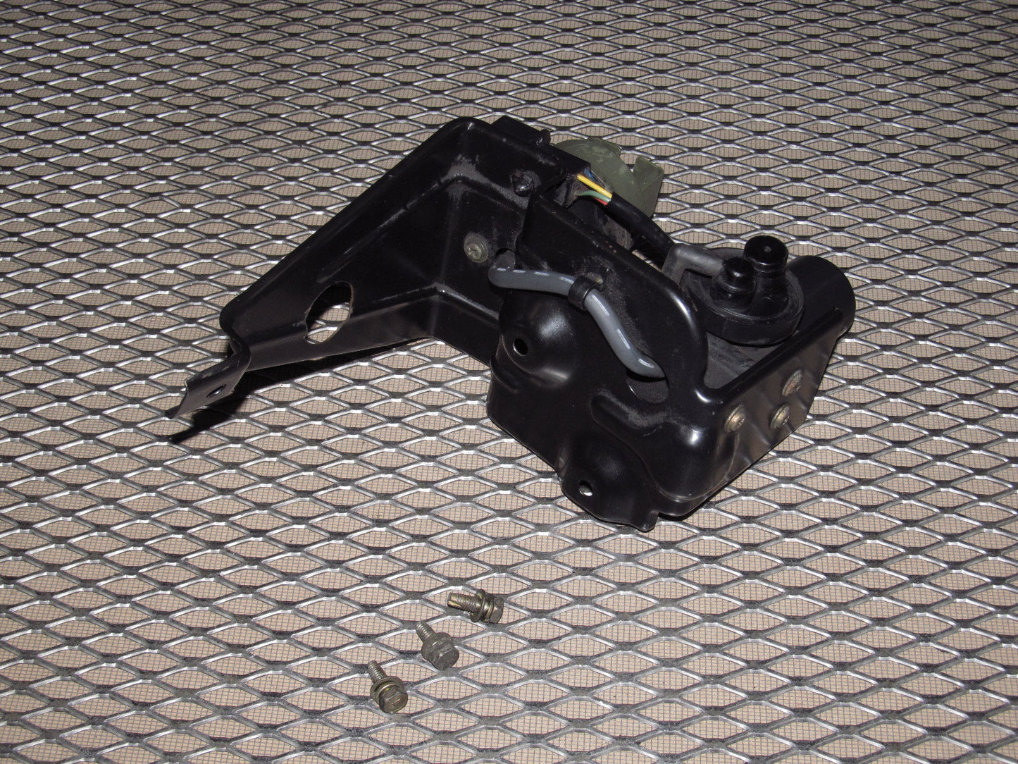 97 98 99 Mitsubishi Eclipse OEM Turbo Cruise Control Actuator