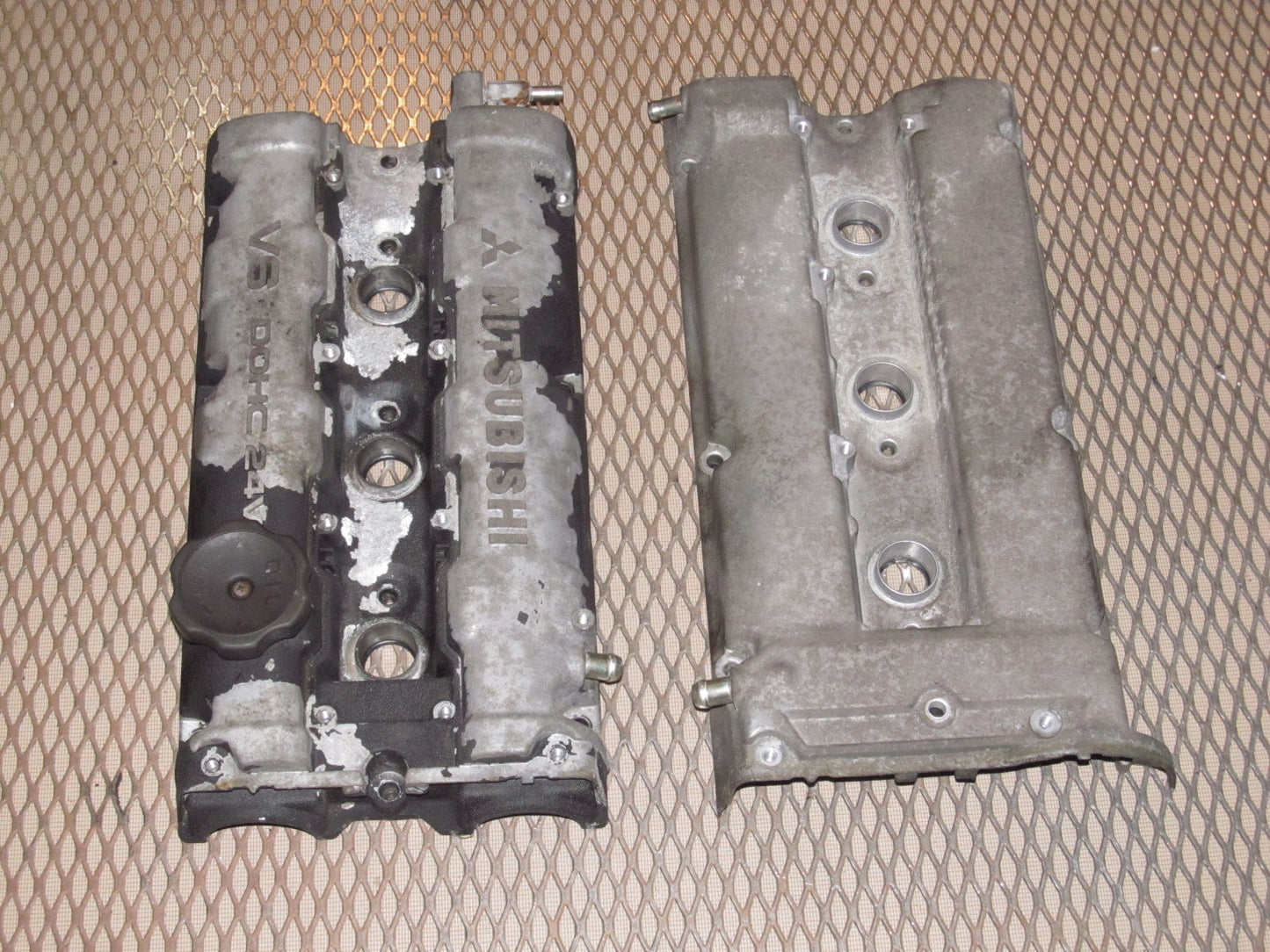 94 95 96 97 Mitsubishi 3000GT OEM Engine Valve Cover - DOHC NA