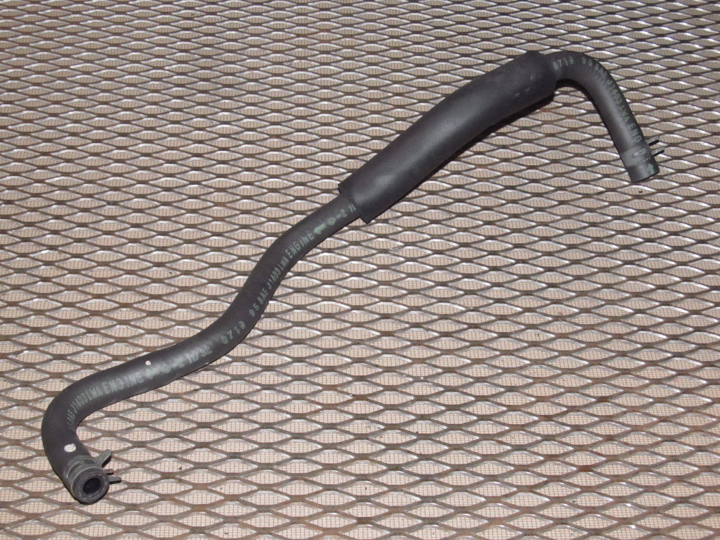 94 95 96 97 Mitsubishi 3000GT OEM Brake Booster Vacuum Hose - DOHC NA