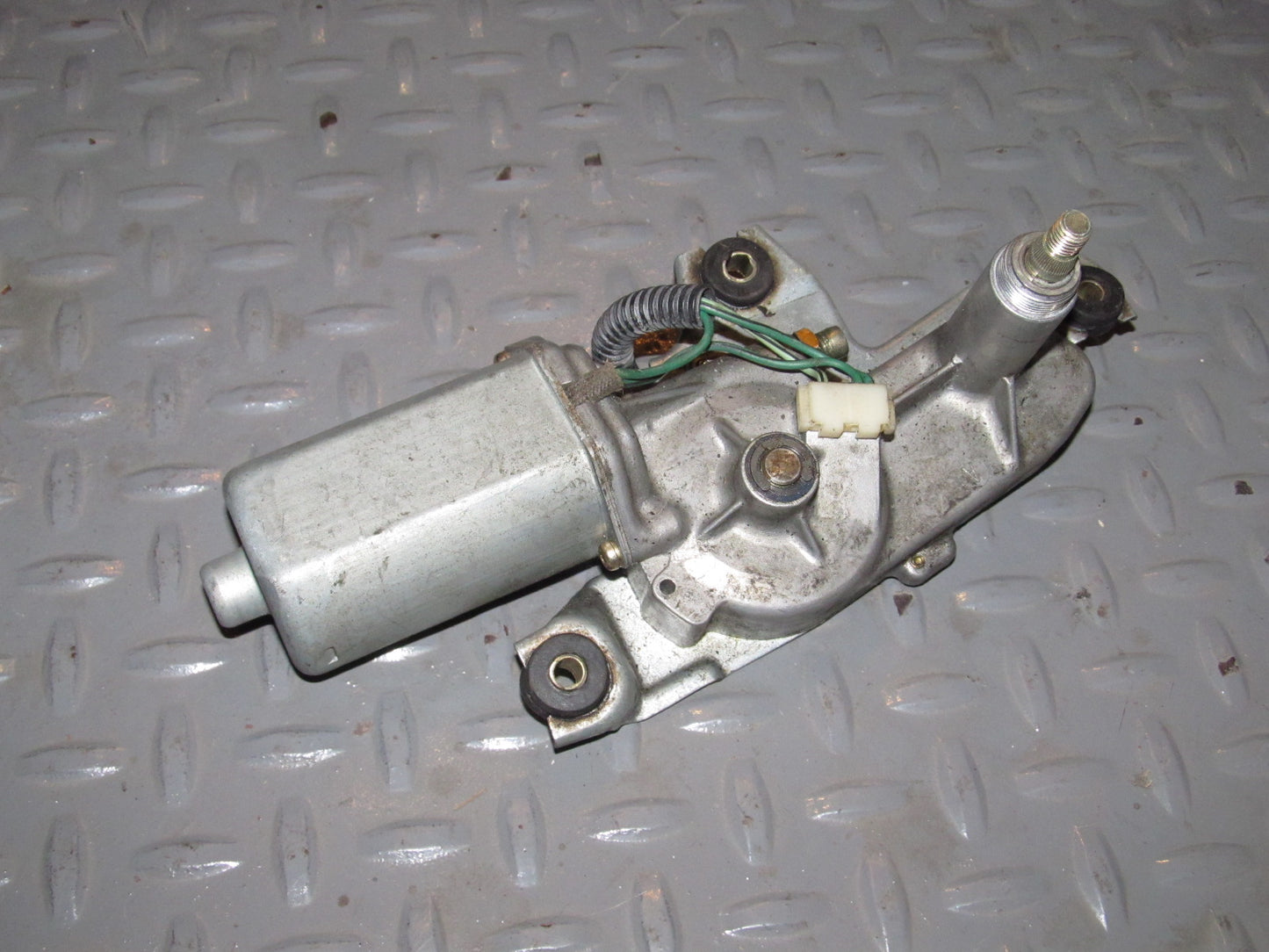 88 89 90 91 Honda CRX Rear Wiper Motor