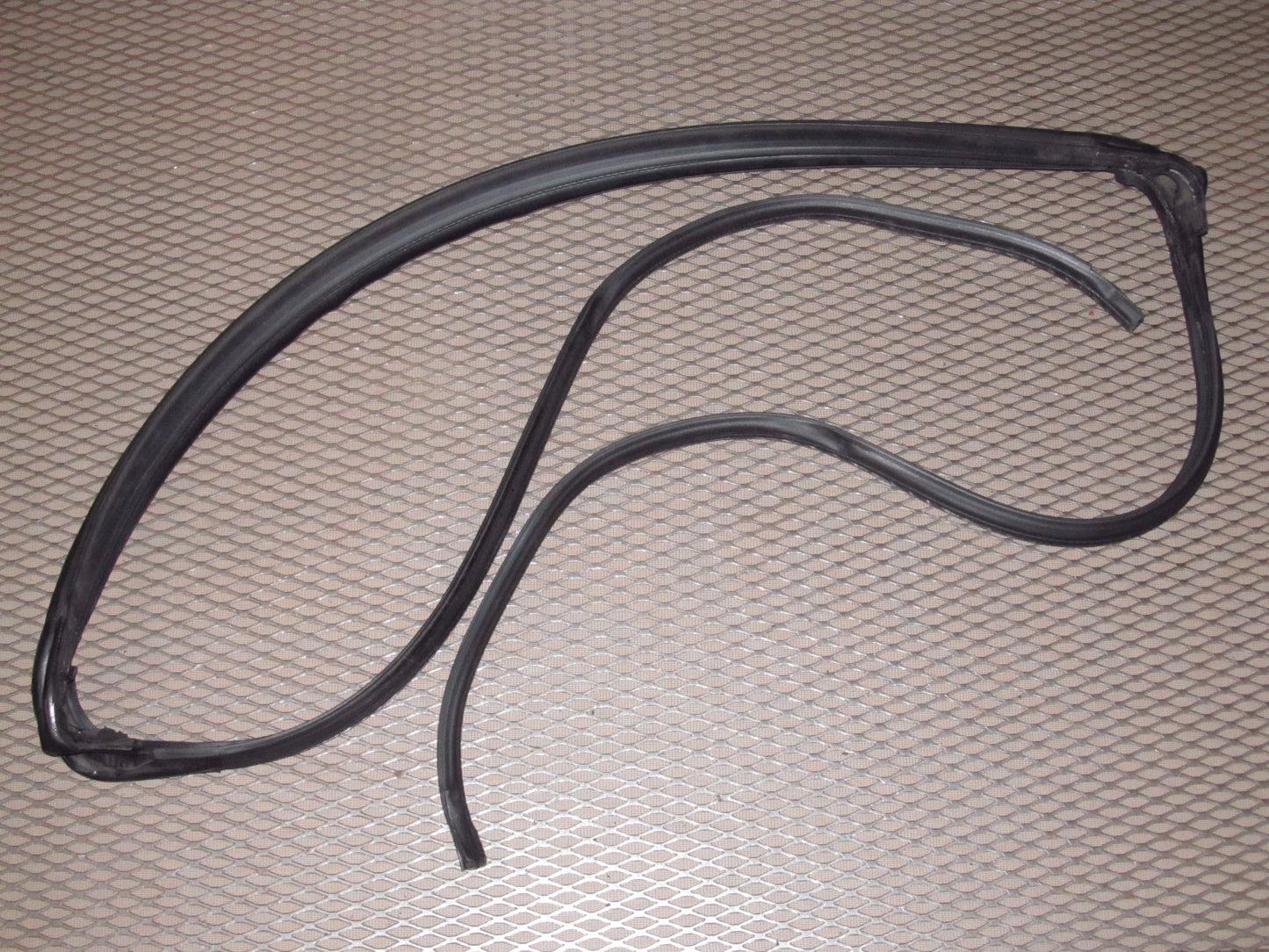 90-93 Mazda Miata OEM Front Windshield Rubber Seal Weather Stripping