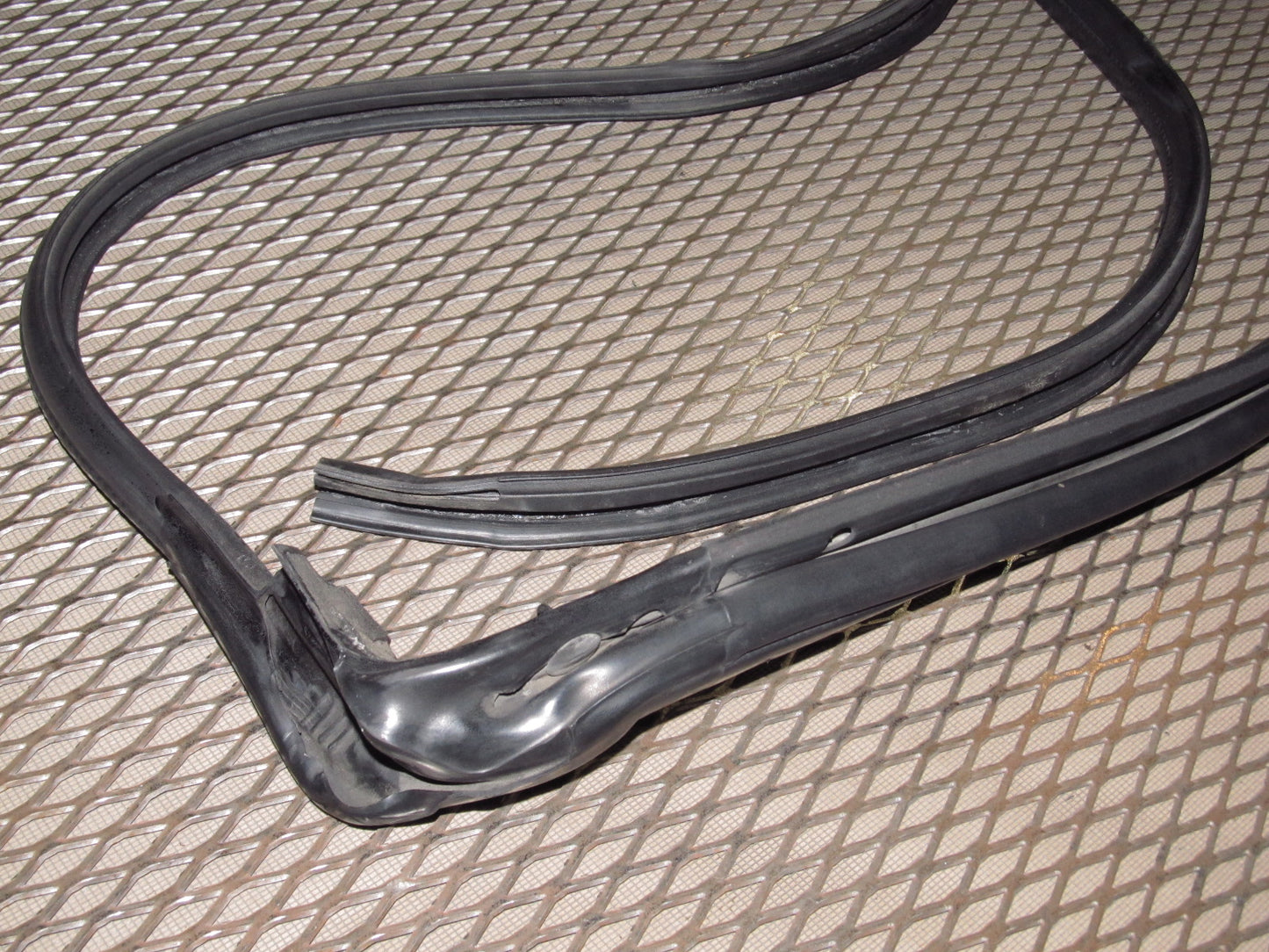 90-93 Mazda Miata OEM Front Windshield Rubber Seal Weather Stripping