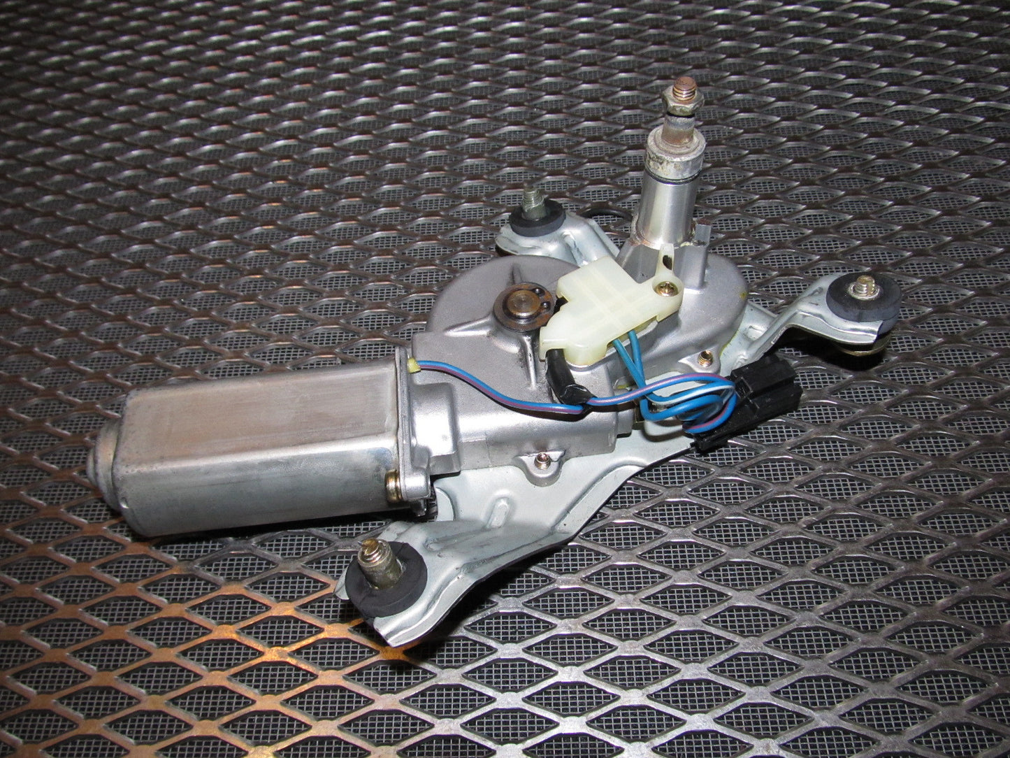 94 95 96 97 Mitsubishi 3000GT OEM Rear Wiper Motor