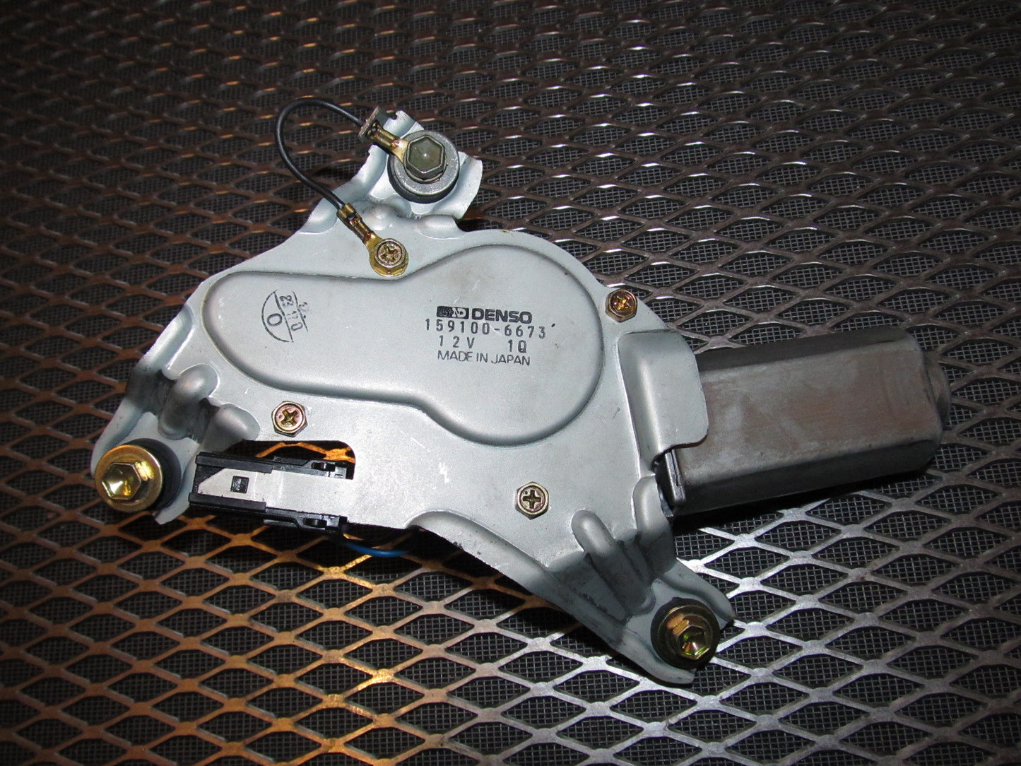 94 95 96 97 Mitsubishi 3000GT OEM Rear Wiper Motor