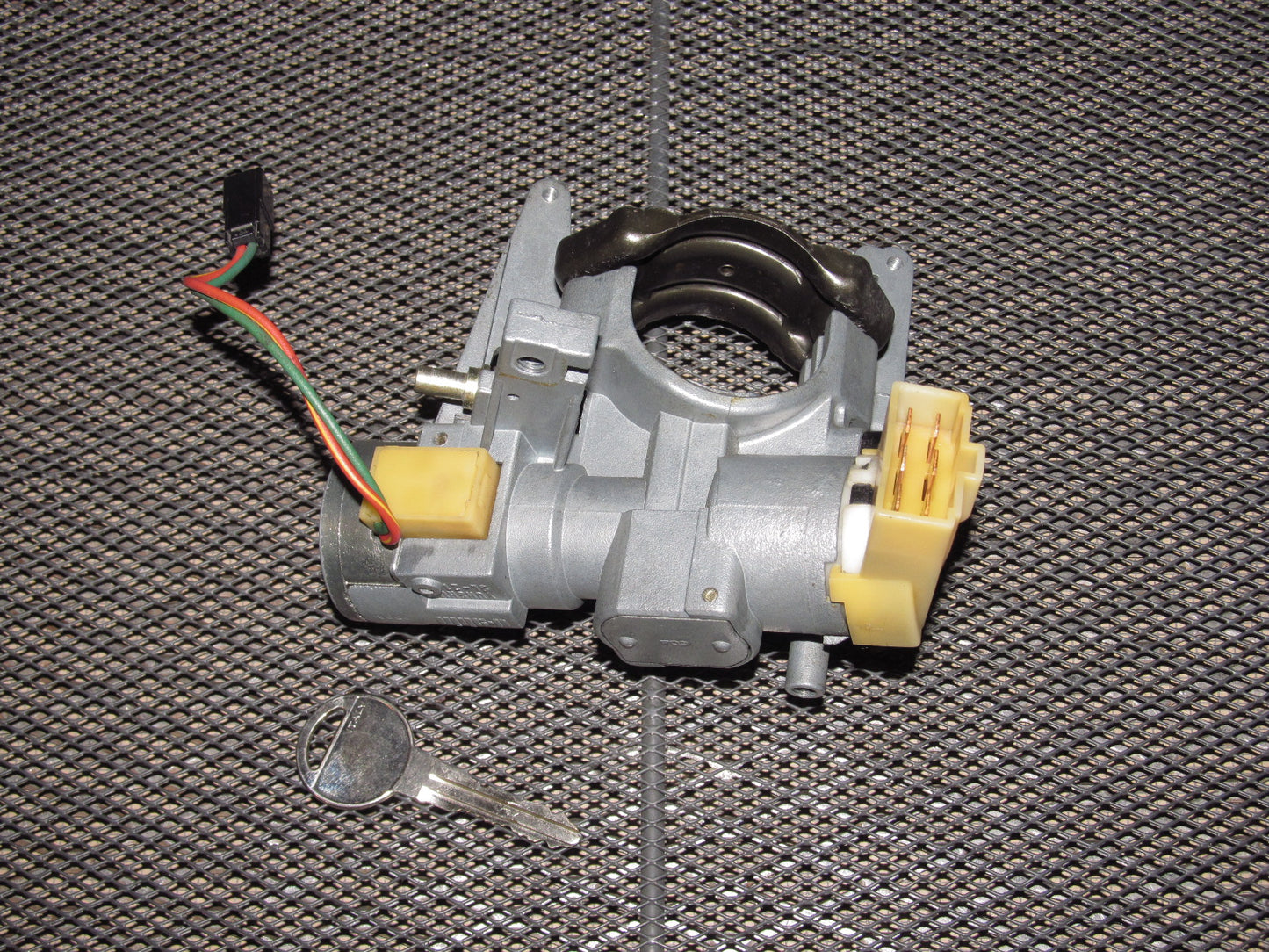 90-93 Mazda Miata OEM Ignition Lock Tumbler Cylinder Switch