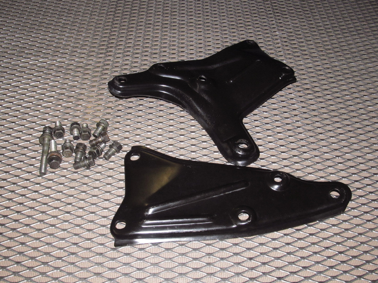 97 98 99 Mitsubishi Eclipse OEM Front Sub Frame Bracket - FWD