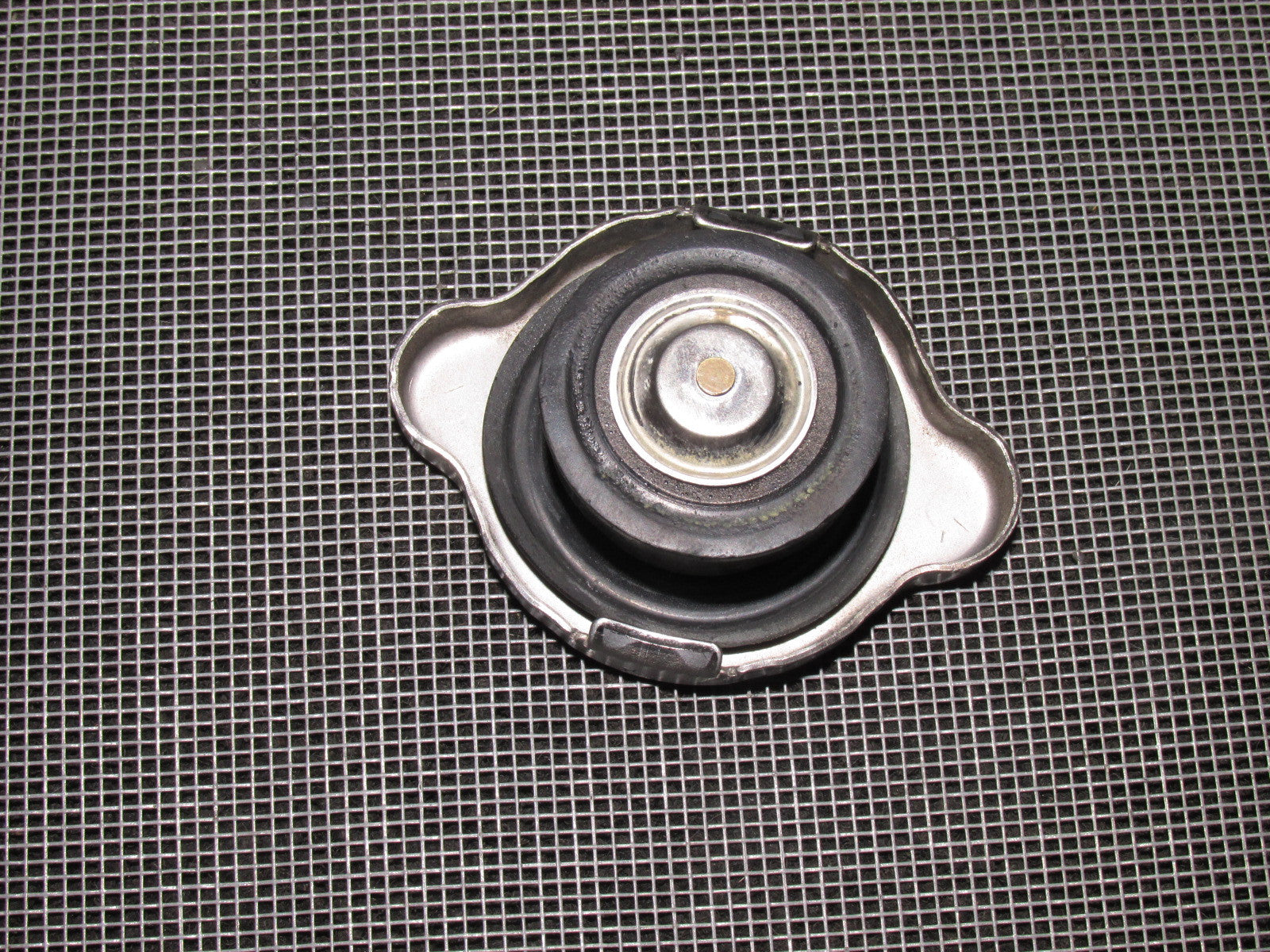 90 91 92 93 94 95 96 Nissan 300zx OEM Radiator Cap