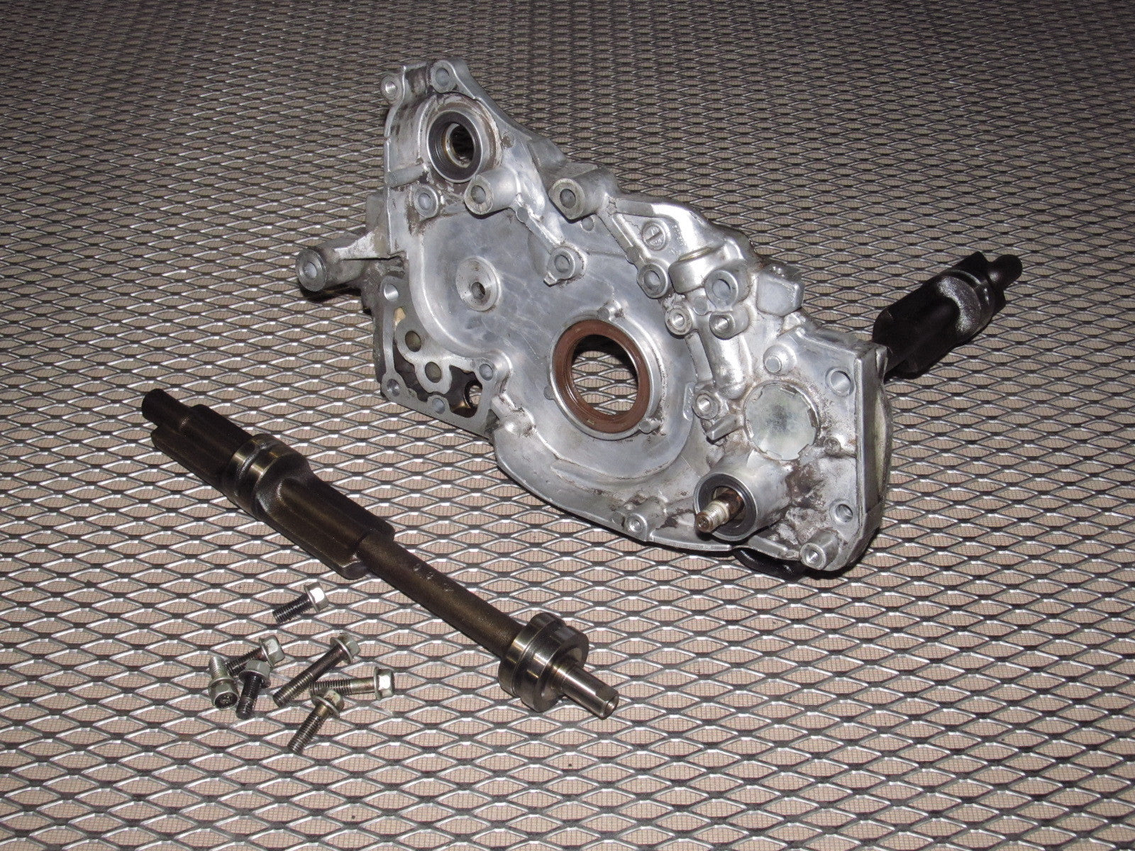 97 98 99 Mitsubishi Eclipse OEM Turbo Oil Pump & Balance Shaft