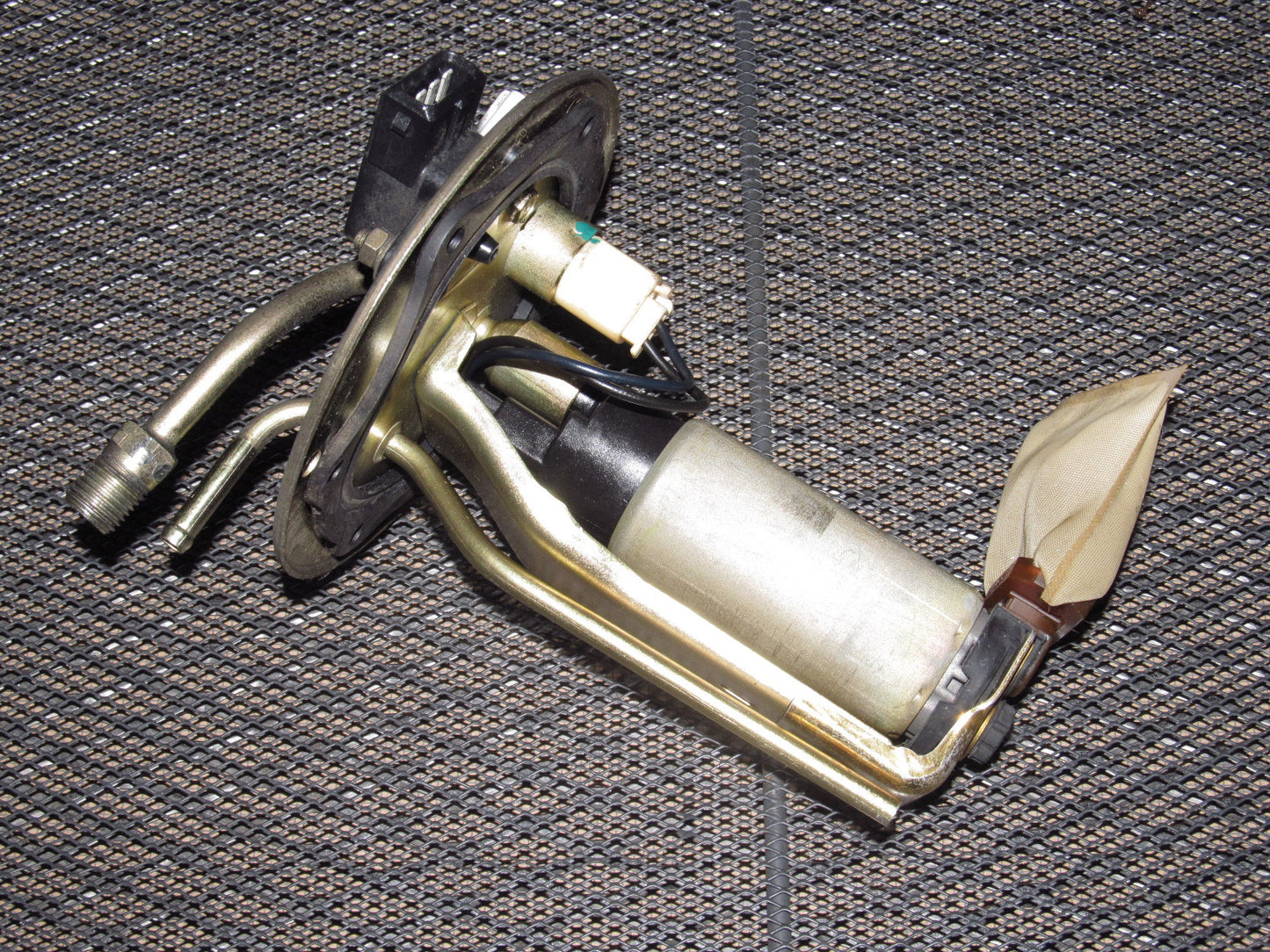 97 98 99 Mitsubishi Eclipse OEM GST Fuel Pump & Sending Unit