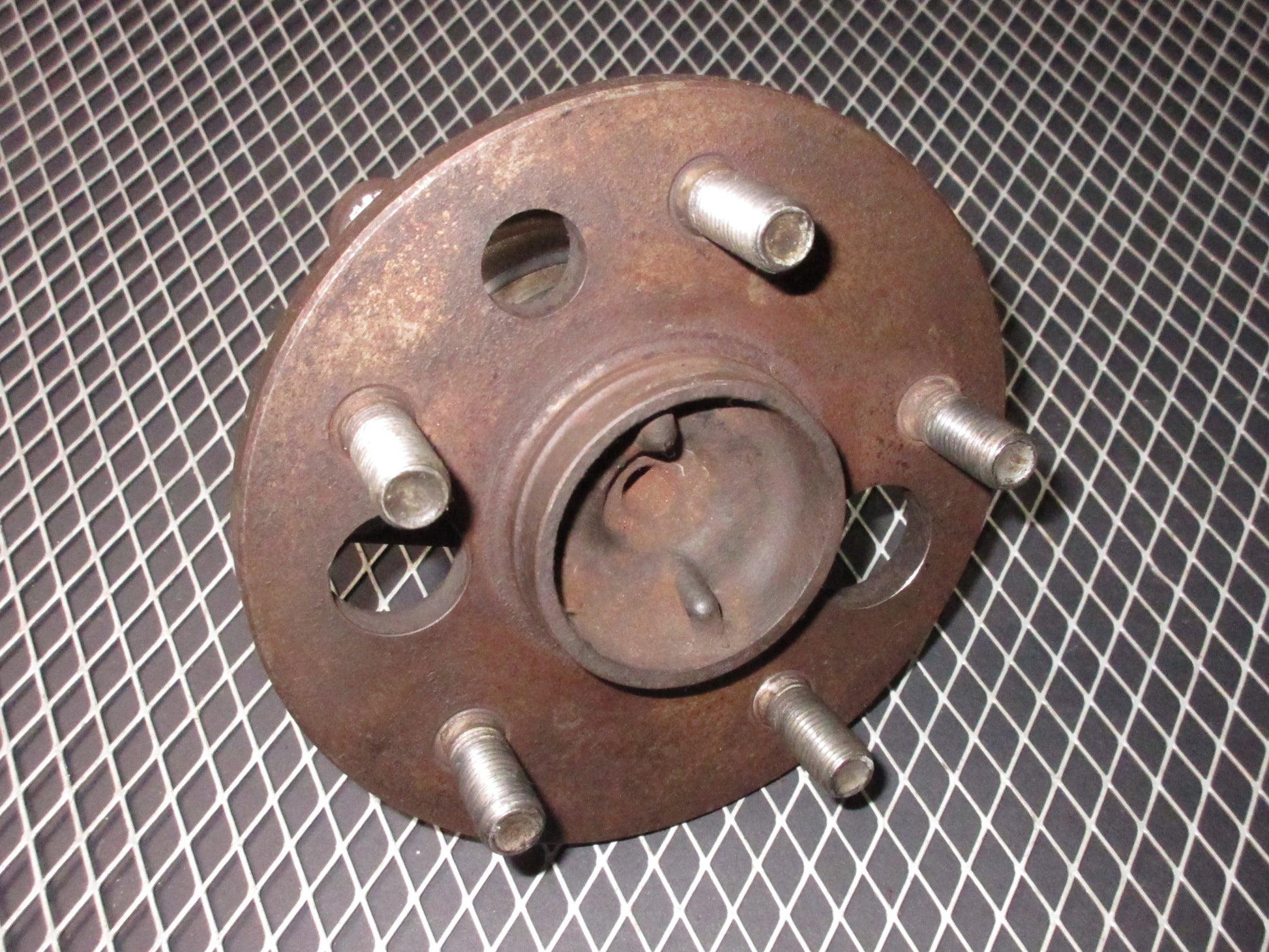 92 93 Lexus ES300 OEM Rear Wheel Hub Assembly - Left