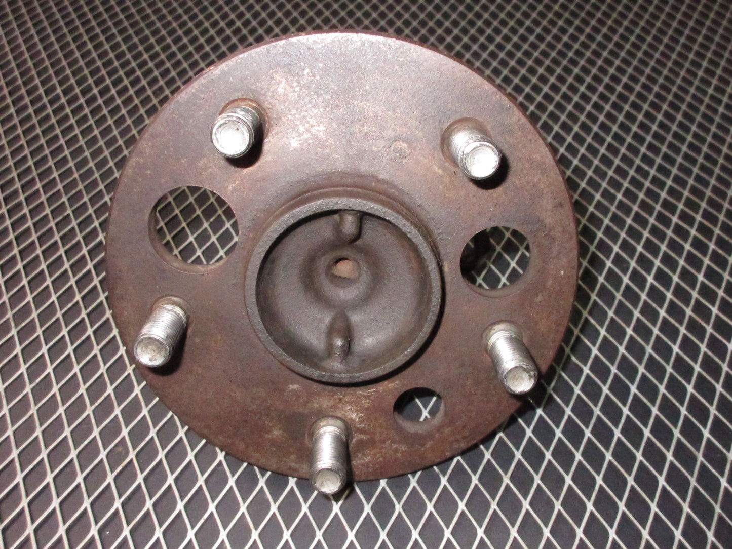 92 93 Lexus ES300 OEM Rear Wheel Hub Assembly - Right