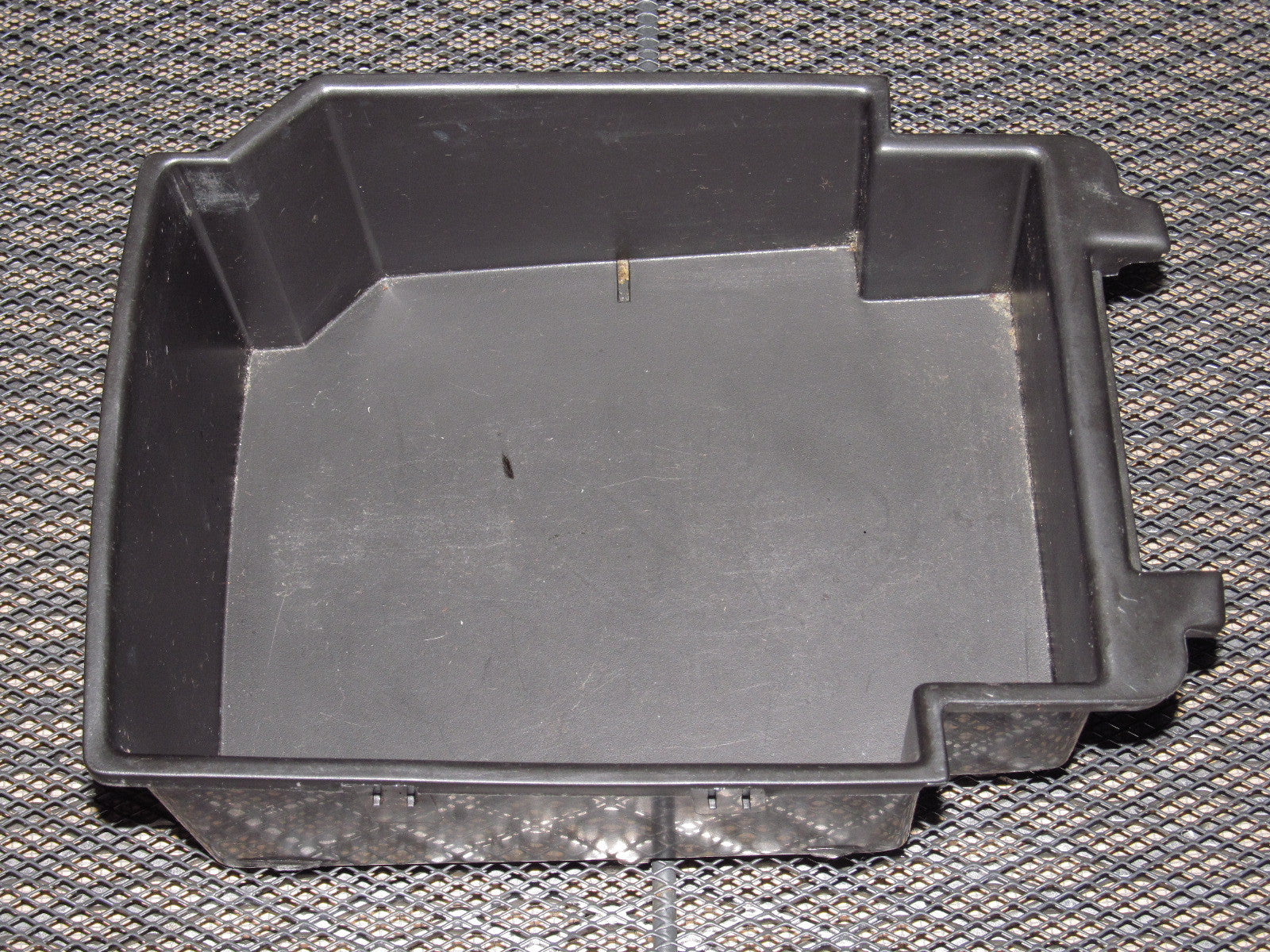 97 98 99 Mitsubishi Eclipse OEM Console Tray