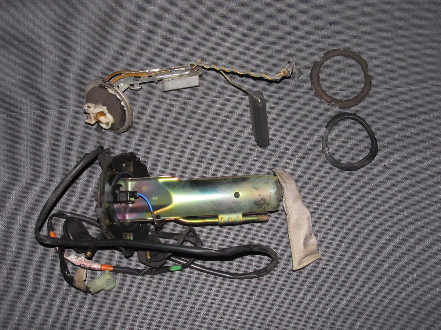 90-93 Acura Integra OEM Fuel Pump with Sending Unit & Floater