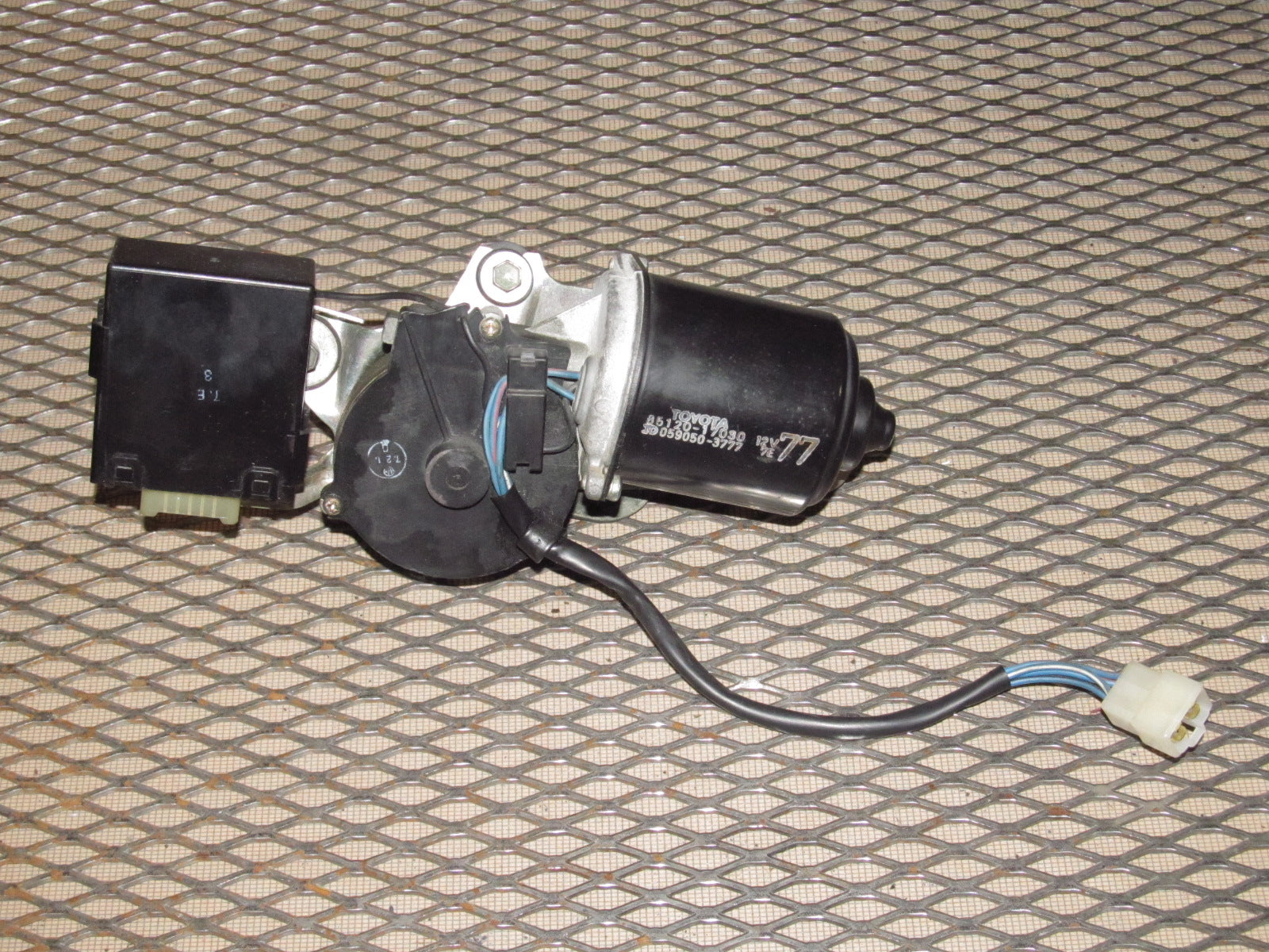 85 86 Toyota MR2 OEM Wiper Motor