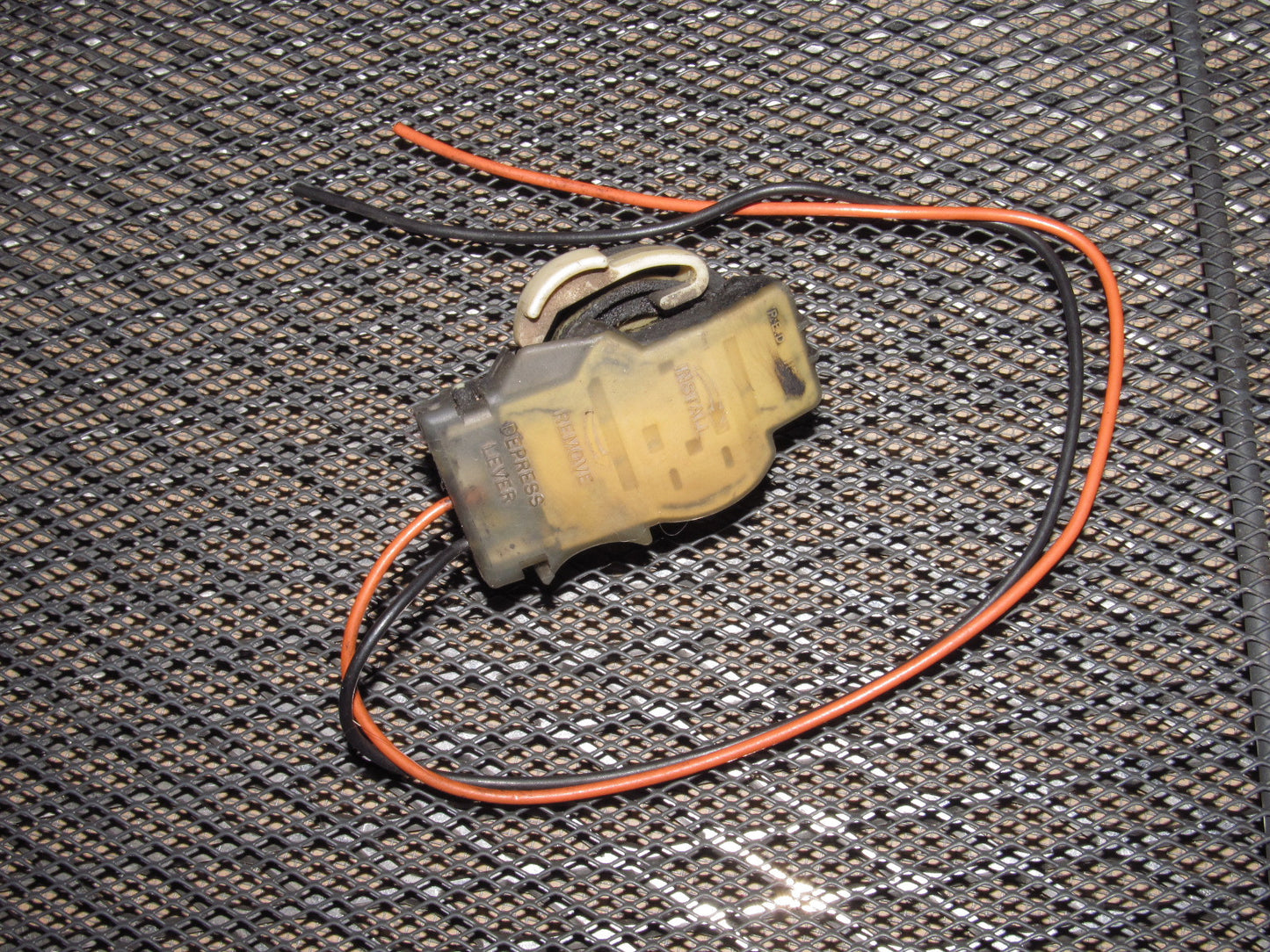 84-87 Chevrolet Corvette OEM Front Turn Signal Bulb Socket - Left